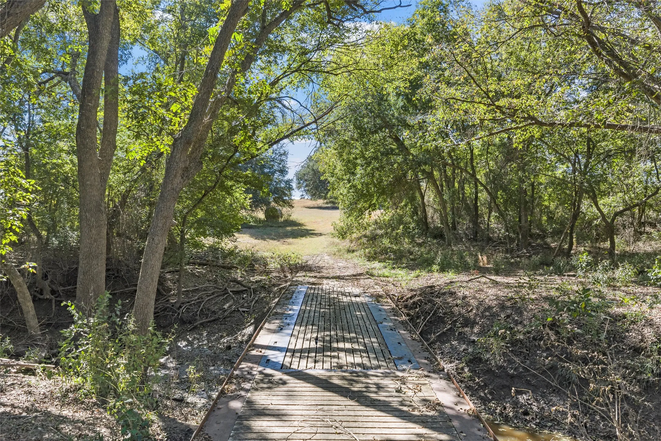 Farm For Sale in Falls County , 684 County Road 473, Lott, Texas 76656, 3 Bedroom, 2 Bathroom, 4 Garage spaces, 2,840 Sqft, built in 2020, mls#21110353, Real Estate Agent in Lott, Homes For Sale in Falls county, Homes For Sale in Lott, Realtor in Lott Texas, Real Estate Brokerage Independent Realty Texas, Luminita Cordes Realtor