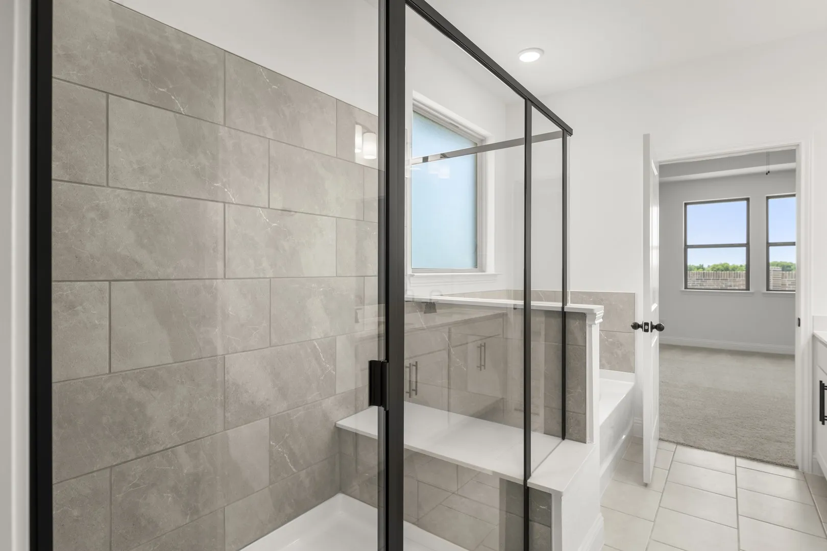 23. 6311 DelaCroix - Bath (4)