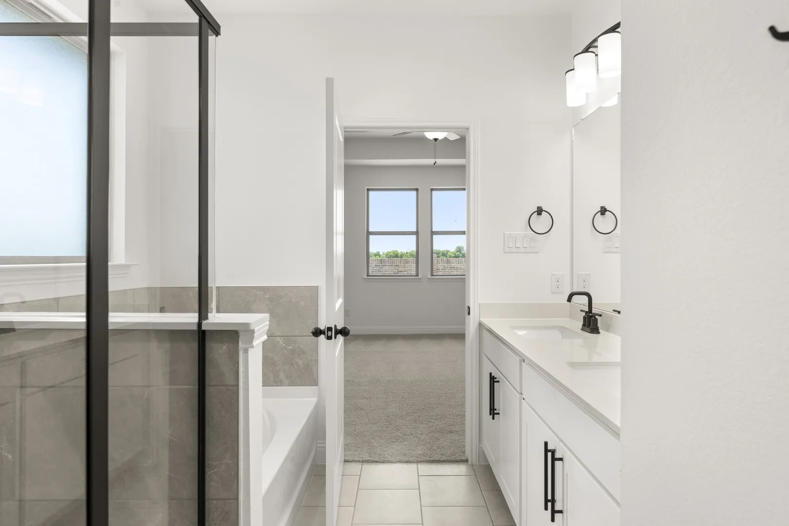 22. 6311 DelaCroix - Bath (3)