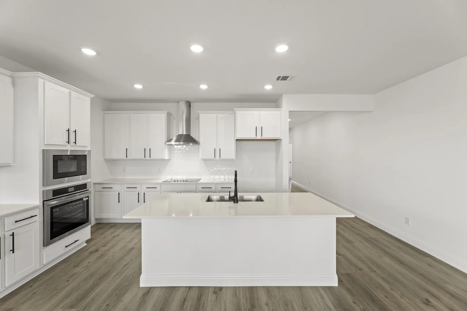 10. 6311 DelaCroix - Kitchen