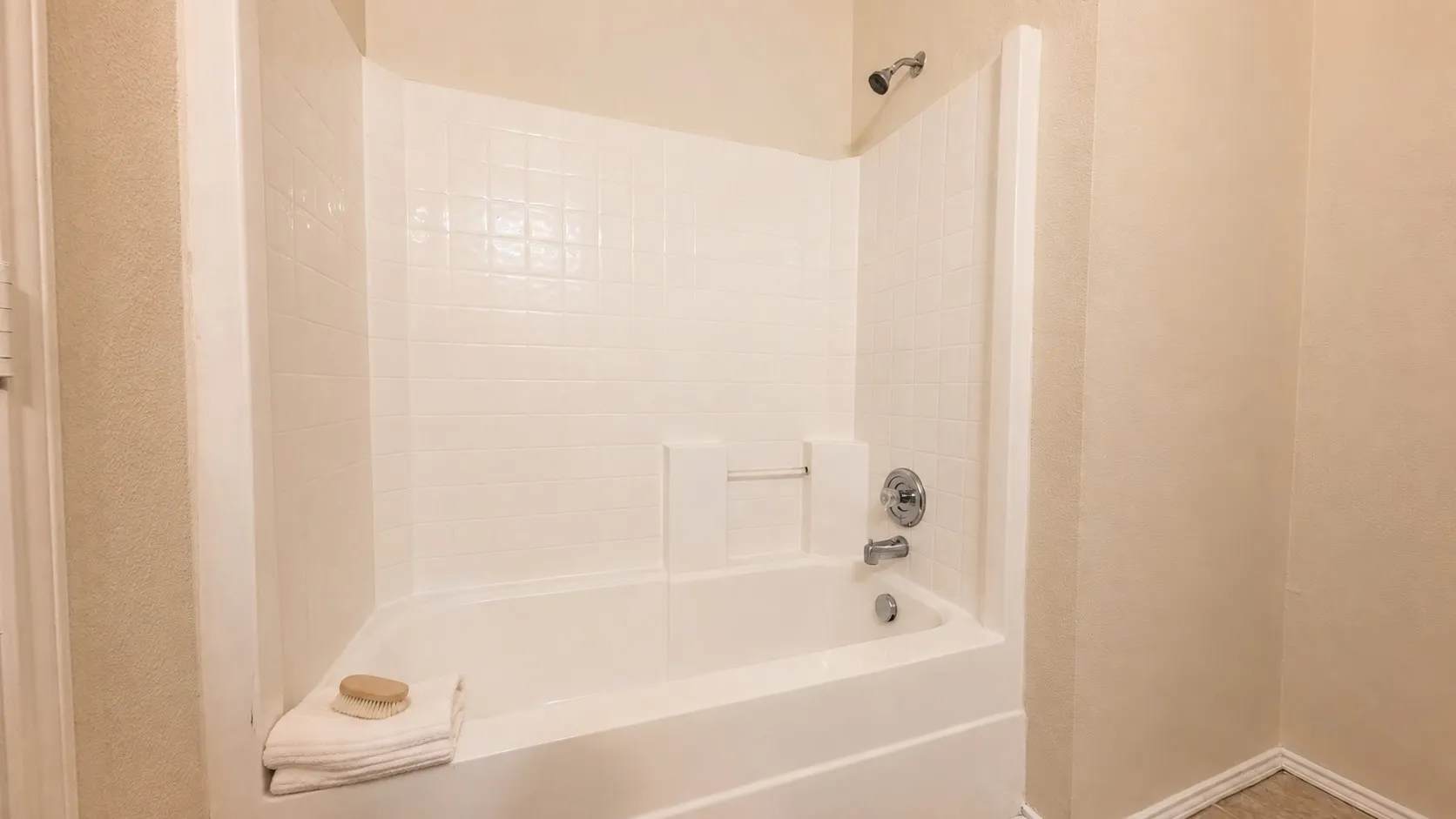 Single Family Residence For Sale in Collin County , 1513 Creek Springs Drive, Allen, Texas 75002, 3 Bedroom, 2 Bathroom, 2 Garage spaces, 1,968 Sqft, built in 2002, mls#21108657, Real Estate Agent in Allen, Homes For Sale in Collin county, Homes For Sale in Allen, Realtor in Allen Texas, Real Estate Brokerage Independent Realty Texas, Luminita Cordes Realtor