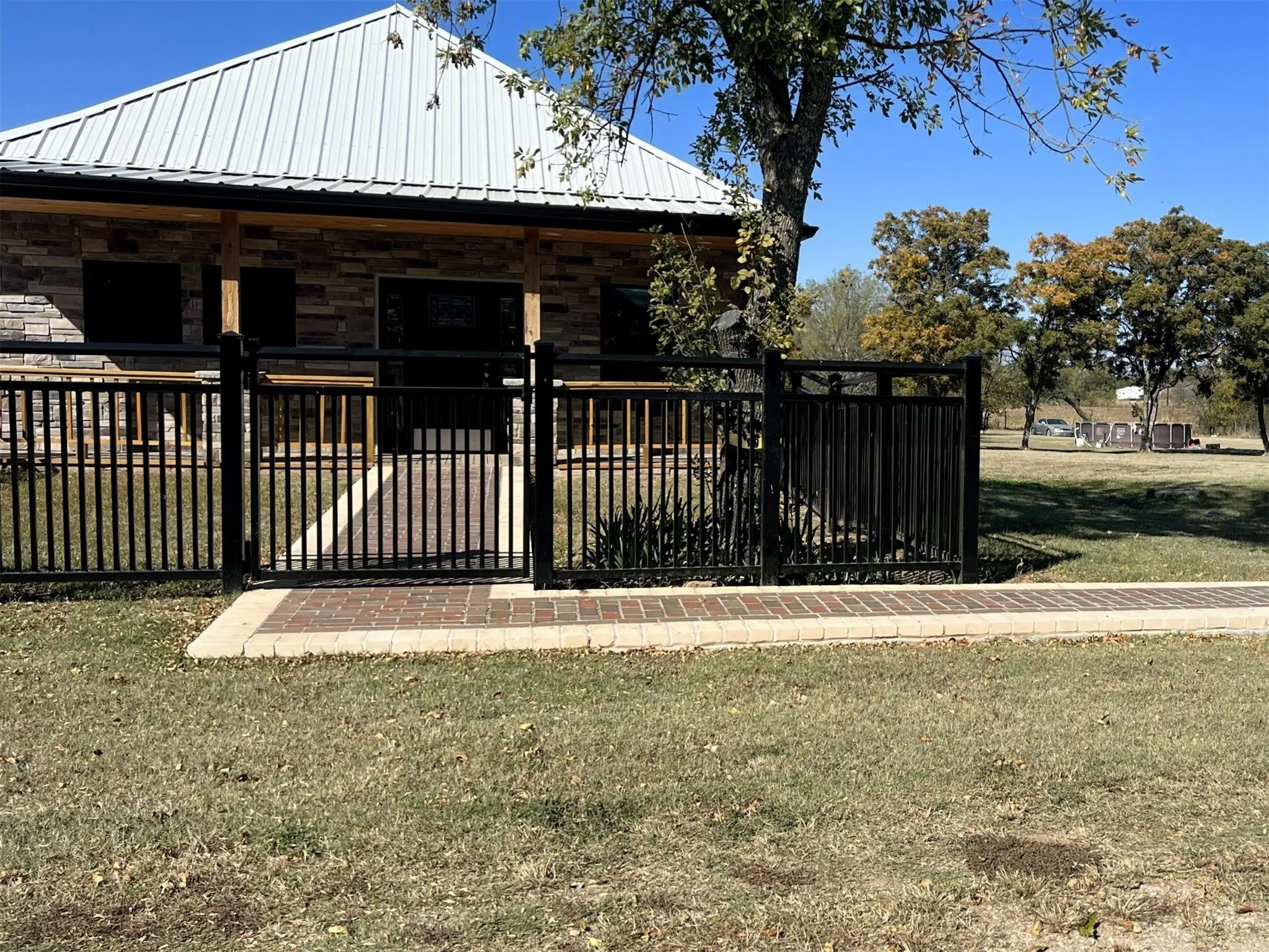 Single Family Residence For Sale in Clay County , 724 Franklin, Bellevue, Texas 76228, 4 Bedrooms, 3 Bathrooms, 1 Garage spaces, 2,296 Sqft, built in 1931, Price $299,500, mls#21111530, Real Estate Agent in Bellevue, Homes For Sale in Clay county, Homes For Sale in Bellevue, Realtor in Bellevue Texas, Real Estate Brokerage Independent Realty Texas, Luminita Cordes Realtor