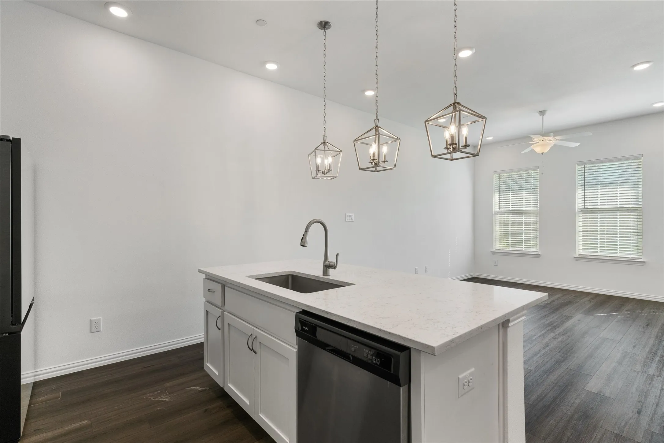 Townhouse For Sale in Collin County , 2241 Adena Springs Drive, Allen, Texas 75013, 3 Bedroom, 3 Bathroom, 2 Garage spaces, 1,646 Sqft, built in 2022, mls#21111438, Real Estate Agent in Allen, Homes For Sale in Collin county, Homes For Sale in Allen, Realtor in Allen Texas, Real Estate Brokerage Independent Realty Texas, Luminita Cordes Realtor