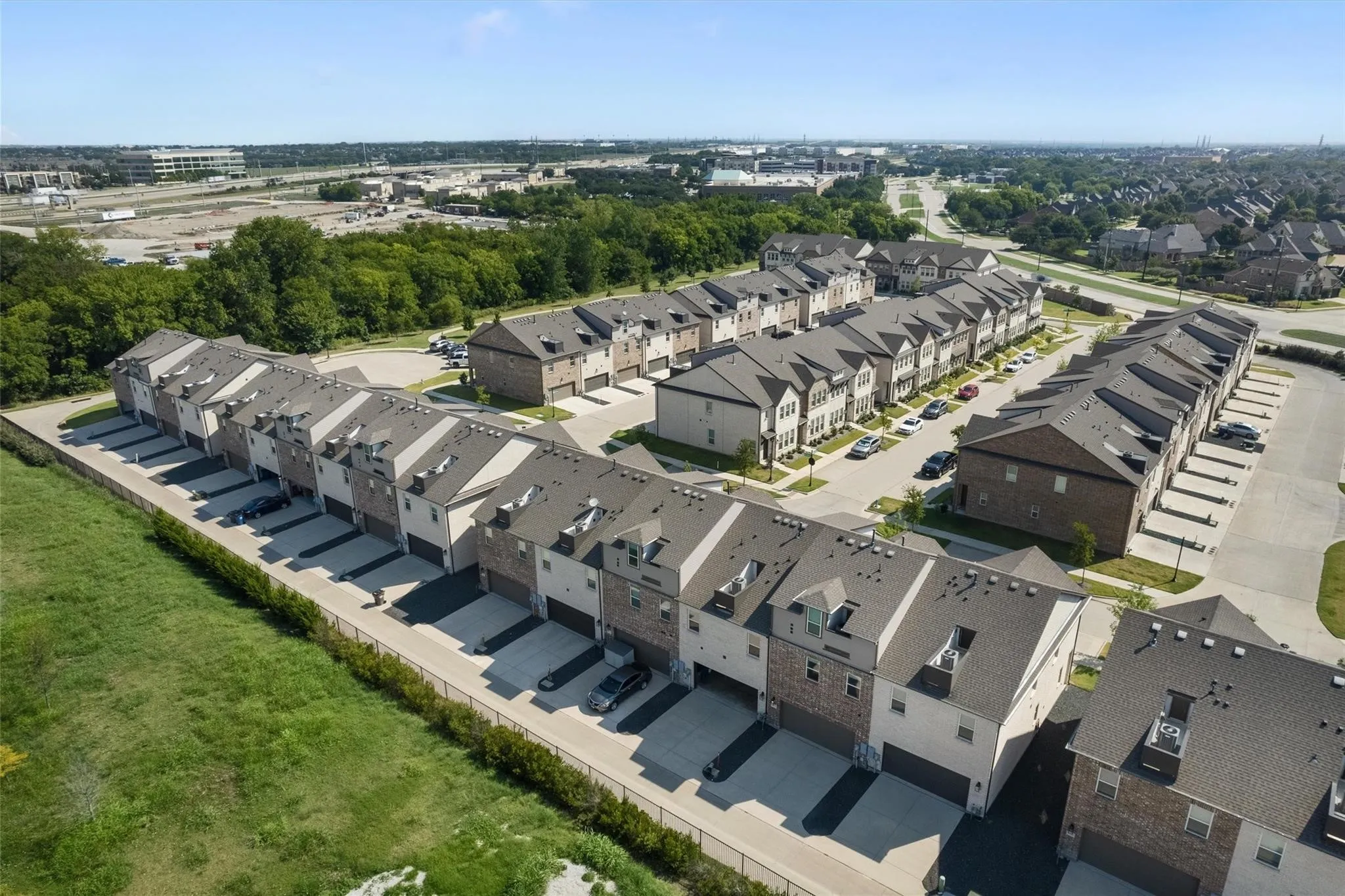 Townhouse For Sale in Collin County , 2241 Adena Springs Drive, Allen, Texas 75013, 3 Bedroom, 3 Bathroom, 2 Garage spaces, 1,646 Sqft, built in 2022, mls#21111438, Real Estate Agent in Allen, Homes For Sale in Collin county, Homes For Sale in Allen, Realtor in Allen Texas, Real Estate Brokerage Independent Realty Texas, Luminita Cordes Realtor
