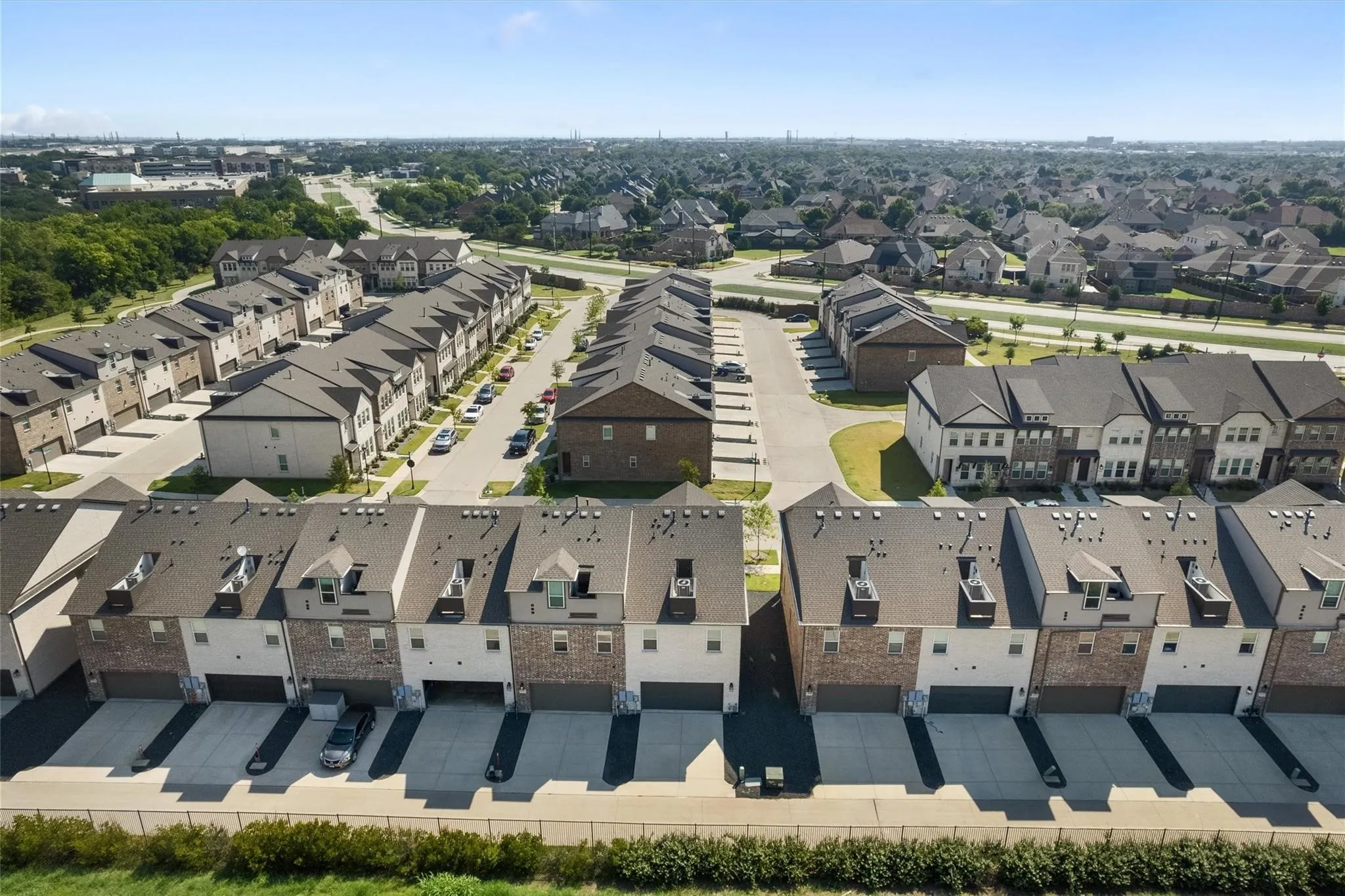 Townhouse For Sale in Collin County , 2241 Adena Springs Drive, Allen, Texas 75013, 3 Bedroom, 3 Bathroom, 2 Garage spaces, 1,646 Sqft, built in 2022, mls#21111438, Real Estate Agent in Allen, Homes For Sale in Collin county, Homes For Sale in Allen, Realtor in Allen Texas, Real Estate Brokerage Independent Realty Texas, Luminita Cordes Realtor