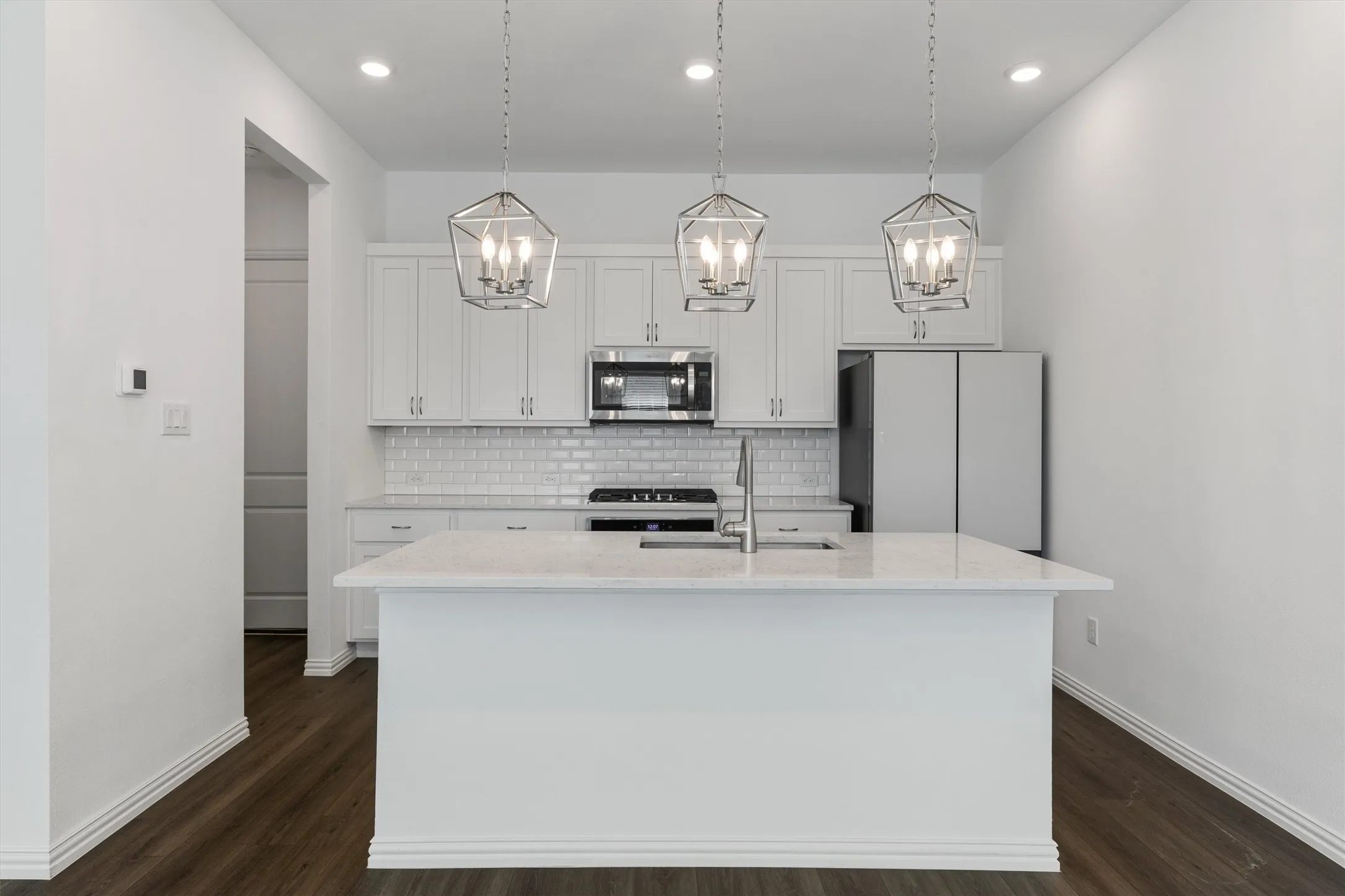 Townhouse For Sale in Collin County , 2241 Adena Springs Drive, Allen, Texas 75013, 3 Bedroom, 3 Bathroom, 2 Garage spaces, 1,646 Sqft, built in 2022, mls#21111438, Real Estate Agent in Allen, Homes For Sale in Collin county, Homes For Sale in Allen, Realtor in Allen Texas, Real Estate Brokerage Independent Realty Texas, Luminita Cordes Realtor