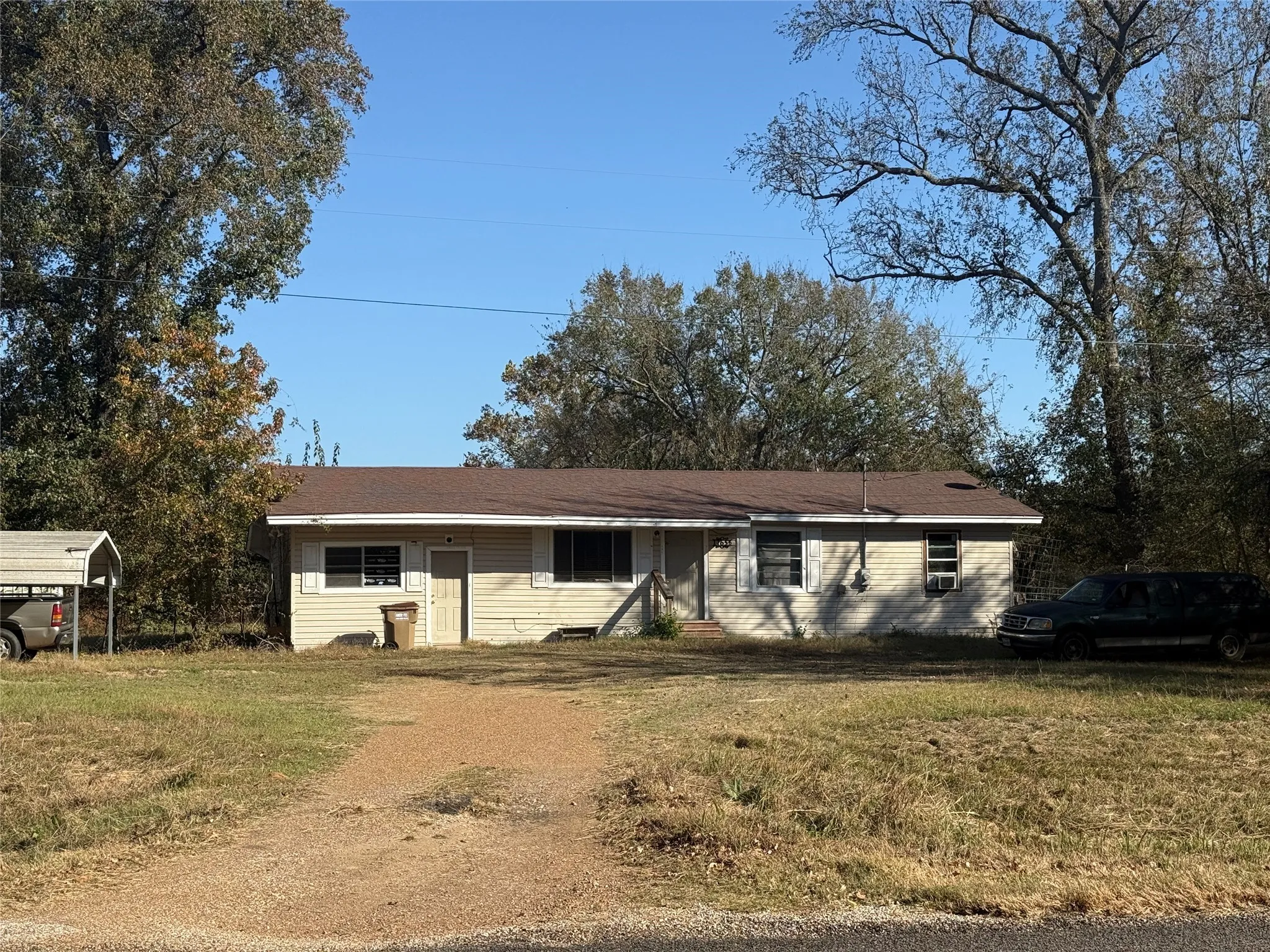 Farm For Sale in Hopkins County , 11591-2 Farm Road 269 S, Pickton, Texas 75471, 2 Bedrooms, 2 Bathrooms, Garage spaces, 1,480 Sqft, built in 1961, Preowned, Price $299,000, mls#21111009, Real Estate Agent in Pickton, Homes For Sale in Hopkins county, Homes For Sale in Pickton, Realtor in Pickton Texas, Real Estate Brokerage Independent Realty Texas, Luminita Cordes Realtor