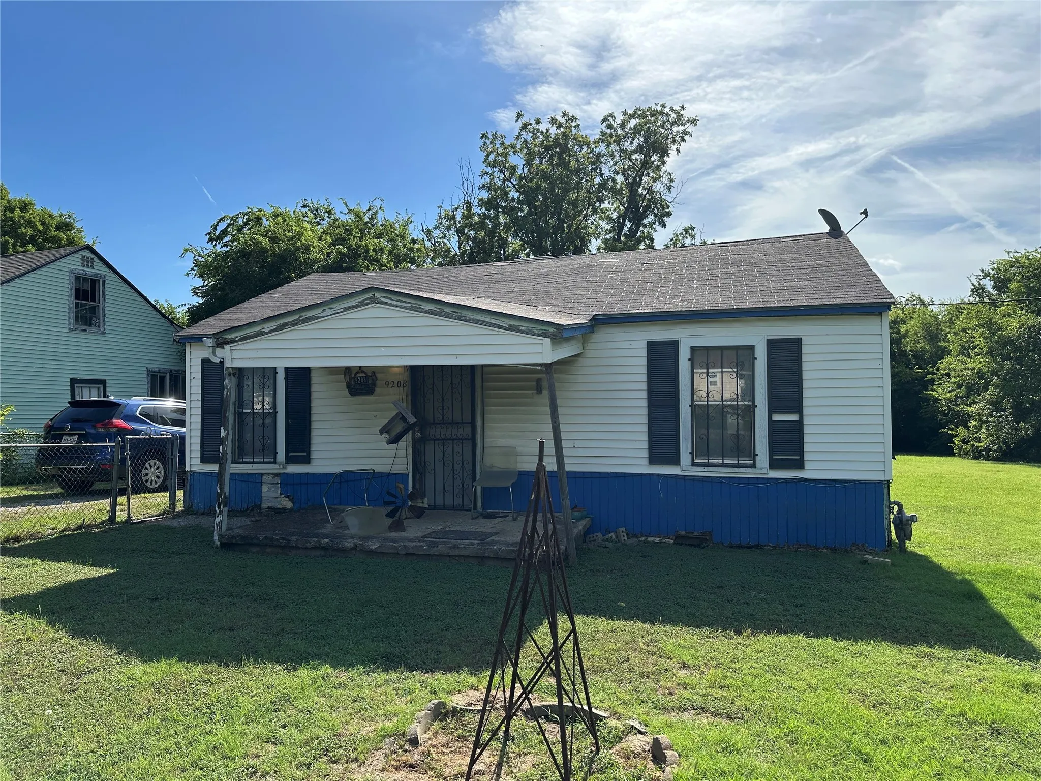 Single Family Residence For Sale in Dallas County , 9208 Newhall Street, Dallas, Texas 75232, 2 Bedroom, 1 Bathroom, Garage spaces, 780 Sqft, built in 1947, Preowned, mls#21109835, Real Estate Agent in Dallas, Homes For Sale in Dallas county, Homes For Sale in Dallas, Realtor in Dallas Texas, Real Estate Brokerage Independent Realty Texas, Luminita Cordes Realtor