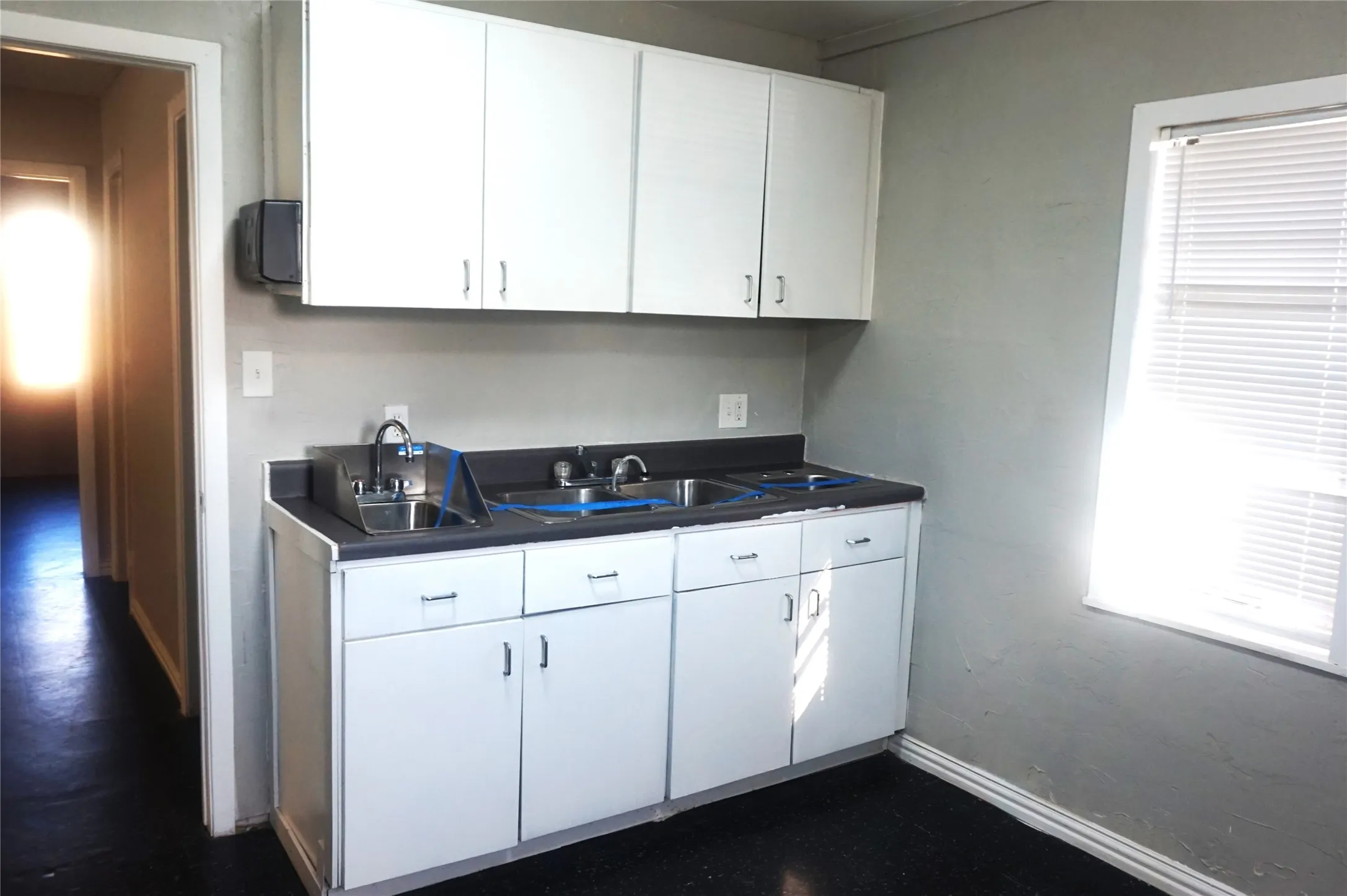Business For Rent in Grayson County , 1110 S Armstrong Avenue, Denison, Texas 75020, 0, 0, Garage spaces, 0 Sqft, built in 1950, Preowned, mls#21111926, Real Estate Agent in Denison, Homes For Rent in Grayson county, Homes For Rent in Denison, Realtor in Denison Texas, Real Estate Brokerage Independent Realty Texas, Luminita Cordes Realtor