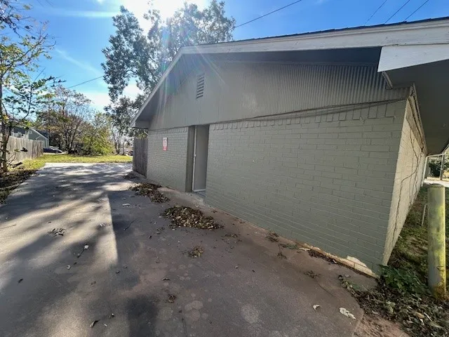 Business For Rent in Grayson County , 1110 S Armstrong Avenue, Denison, Texas 75020, 0, 0, Garage spaces, 0 Sqft, built in 1950, Preowned, mls#21111926, Real Estate Agent in Denison, Homes For Rent in Grayson county, Homes For Rent in Denison, Realtor in Denison Texas, Real Estate Brokerage Independent Realty Texas, Luminita Cordes Realtor