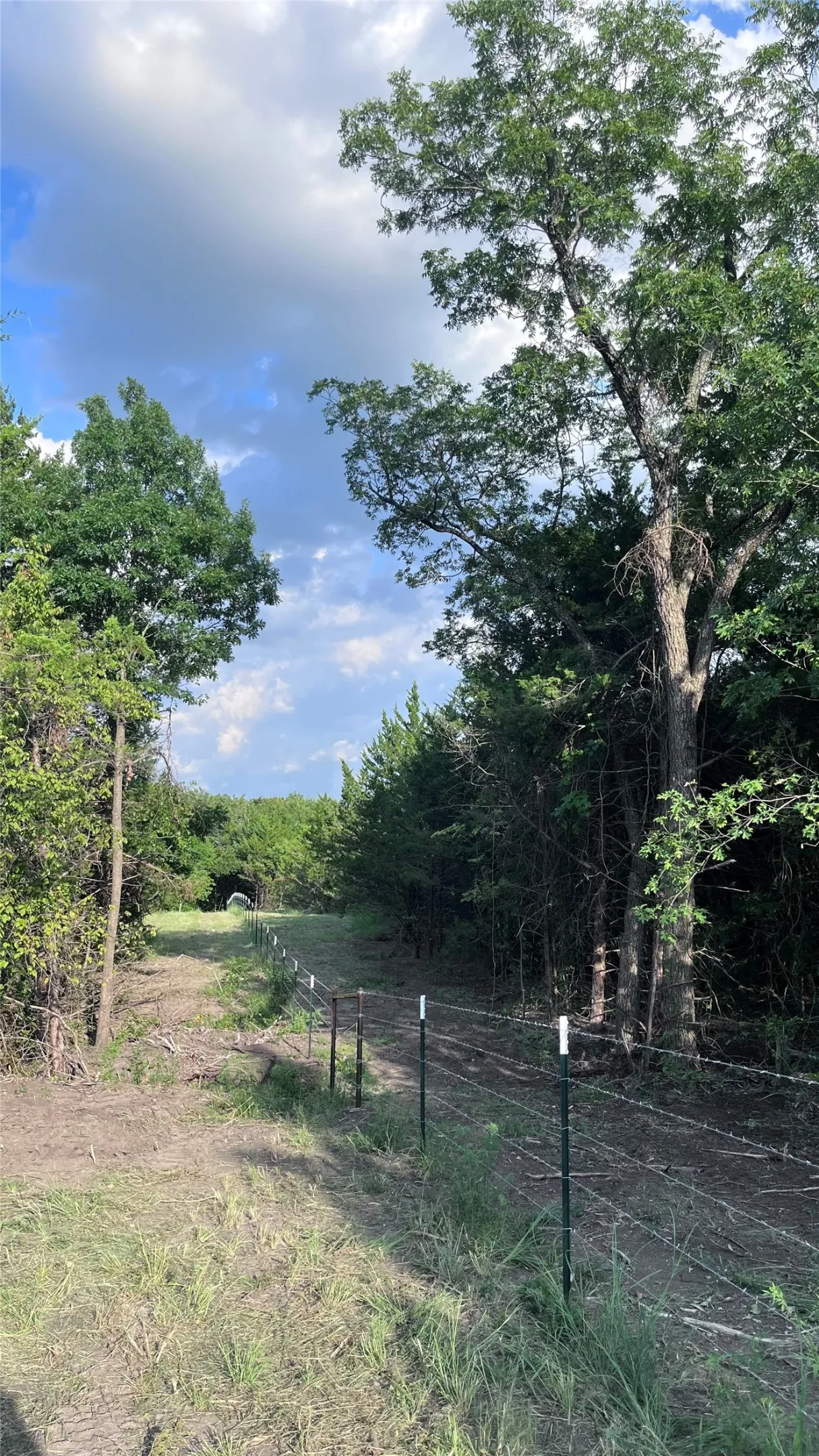 Unimproved Land For Sale in Grayson County , Tract 2, Key Road, Sherman, Texas 75090, 0, 0, Garage spaces, 0 Sqft, built in 0, Price $395,000, mls#21111980, Real Estate Agent in Sherman, Homes For Sale in Grayson county, Homes For Sale in Sherman, Realtor in Sherman Texas, Real Estate Brokerage Independent Realty Texas, Luminita Cordes Realtor