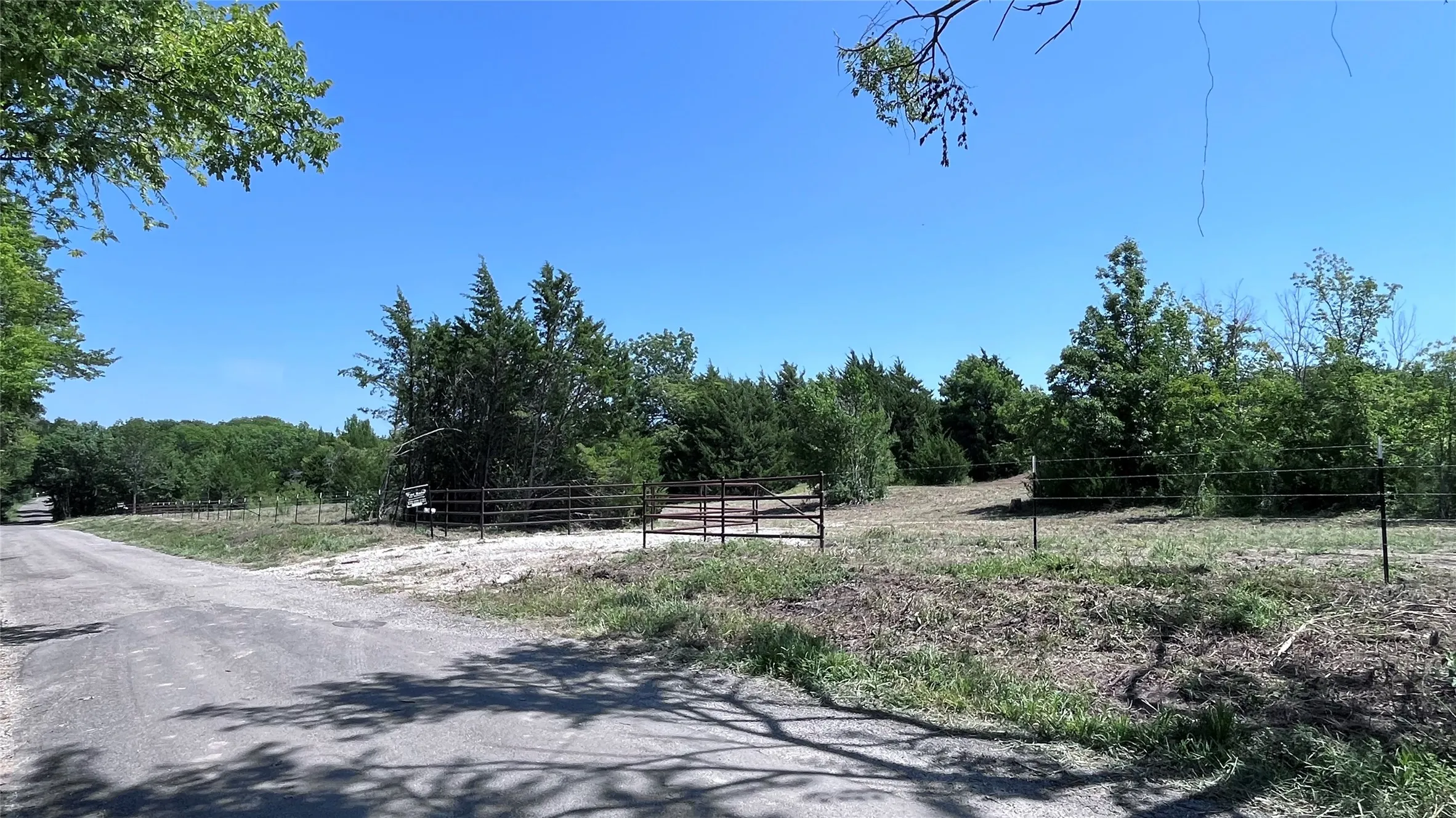 Unimproved Land For Sale in Grayson County , Tract 2, Key Road, Sherman, Texas 75090, 0, 0, Garage spaces, 0 Sqft, built in 0, Price $395,000, mls#21111980, Real Estate Agent in Sherman, Homes For Sale in Grayson county, Homes For Sale in Sherman, Realtor in Sherman Texas, Real Estate Brokerage Independent Realty Texas, Luminita Cordes Realtor