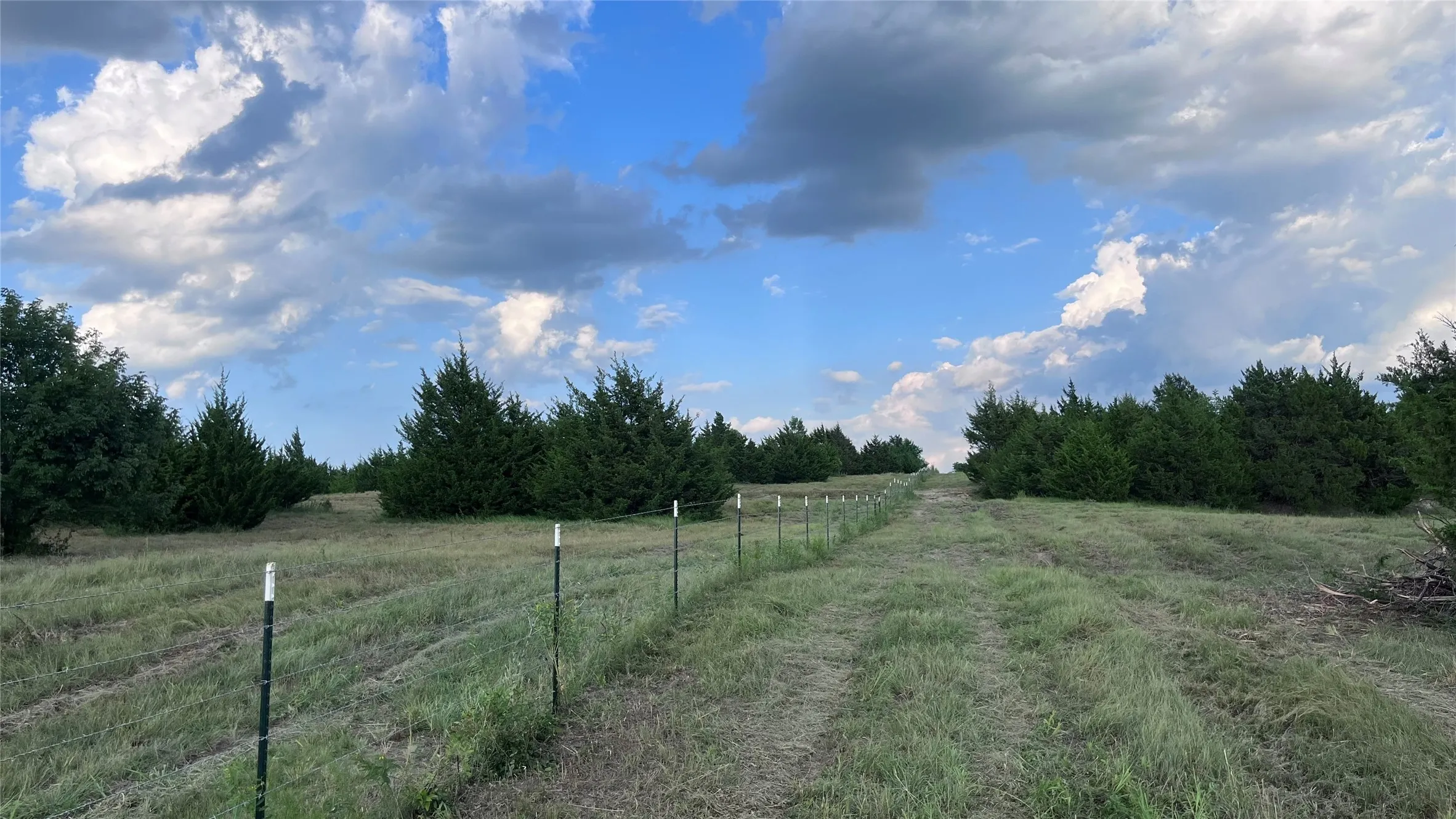 Unimproved Land For Sale in Grayson County , Tract 1, Key Road, Sherman, Texas 75090, 0, 0, Garage spaces, 0 Sqft, built in 0, mls#21111970, Real Estate Agent in Sherman, Homes For Sale in Grayson county, Homes For Sale in Sherman, Realtor in Sherman Texas, Real Estate Brokerage Independent Realty Texas, Luminita Cordes Realtor
