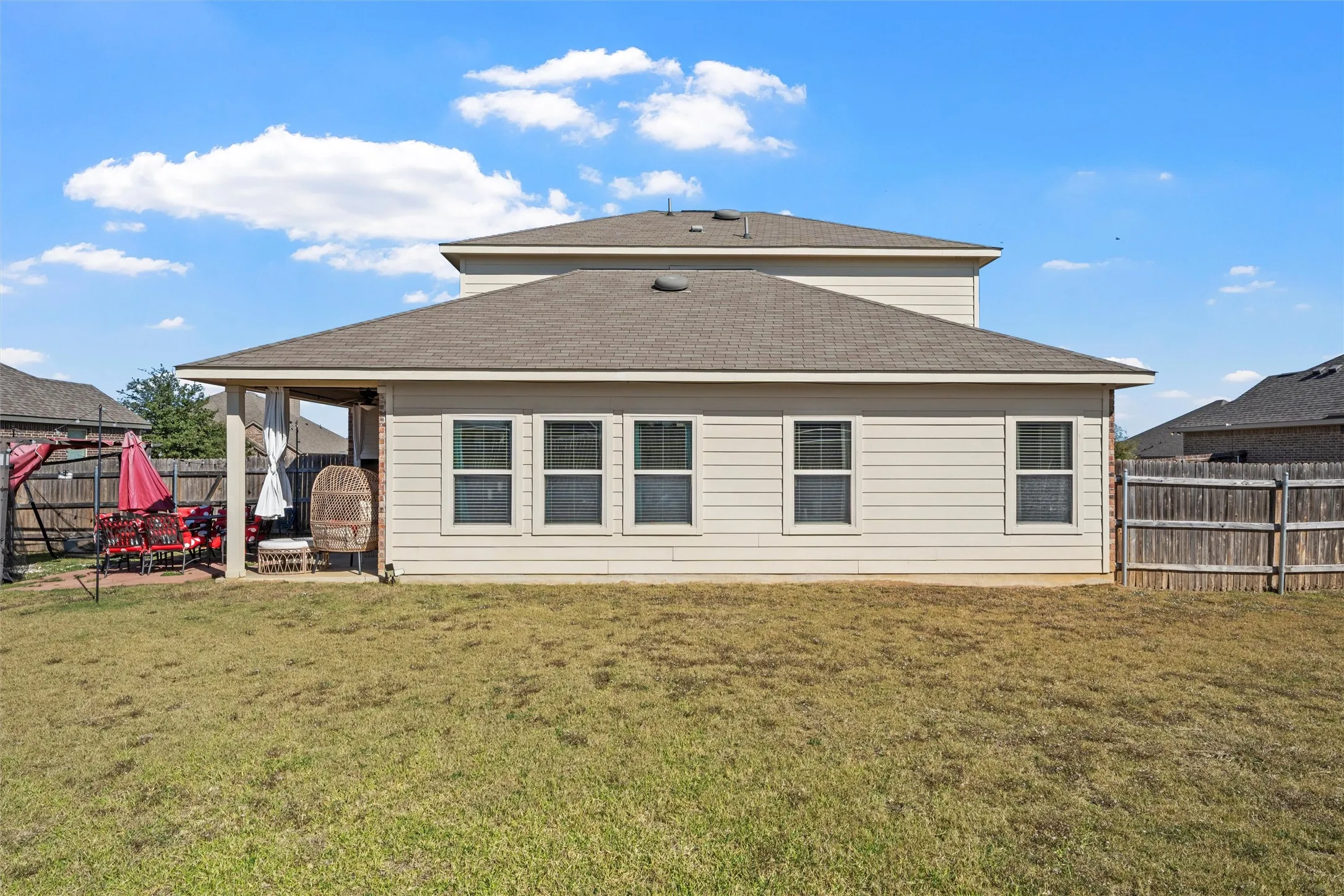 Single Family Residence For Sale in Mc Lennan County , 254 Woodhaven Trail, Waco, Texas 76657, 4 Bedroom, 3 Bathroom, 2 Garage spaces, 3,065 Sqft, built in 2015, mls#21110090, Real Estate Agent in Waco, Homes For Sale in Mc Lennan county, Homes For Sale in Waco, Realtor in Waco Texas, Real Estate Brokerage Independent Realty Texas, Luminita Cordes Realtor