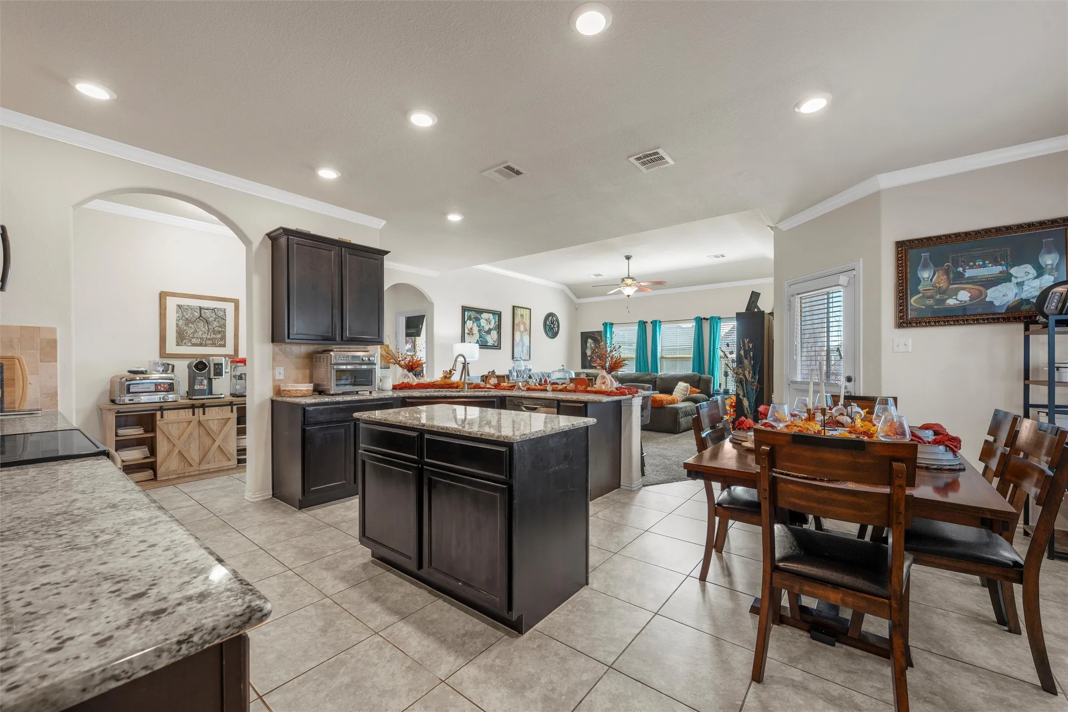 Single Family Residence For Sale in Mc Lennan County , 254 Woodhaven Trail, Waco, Texas 76657, 4 Bedroom, 3 Bathroom, 2 Garage spaces, 3,065 Sqft, built in 2015, mls#21110090, Real Estate Agent in Waco, Homes For Sale in Mc Lennan county, Homes For Sale in Waco, Realtor in Waco Texas, Real Estate Brokerage Independent Realty Texas, Luminita Cordes Realtor