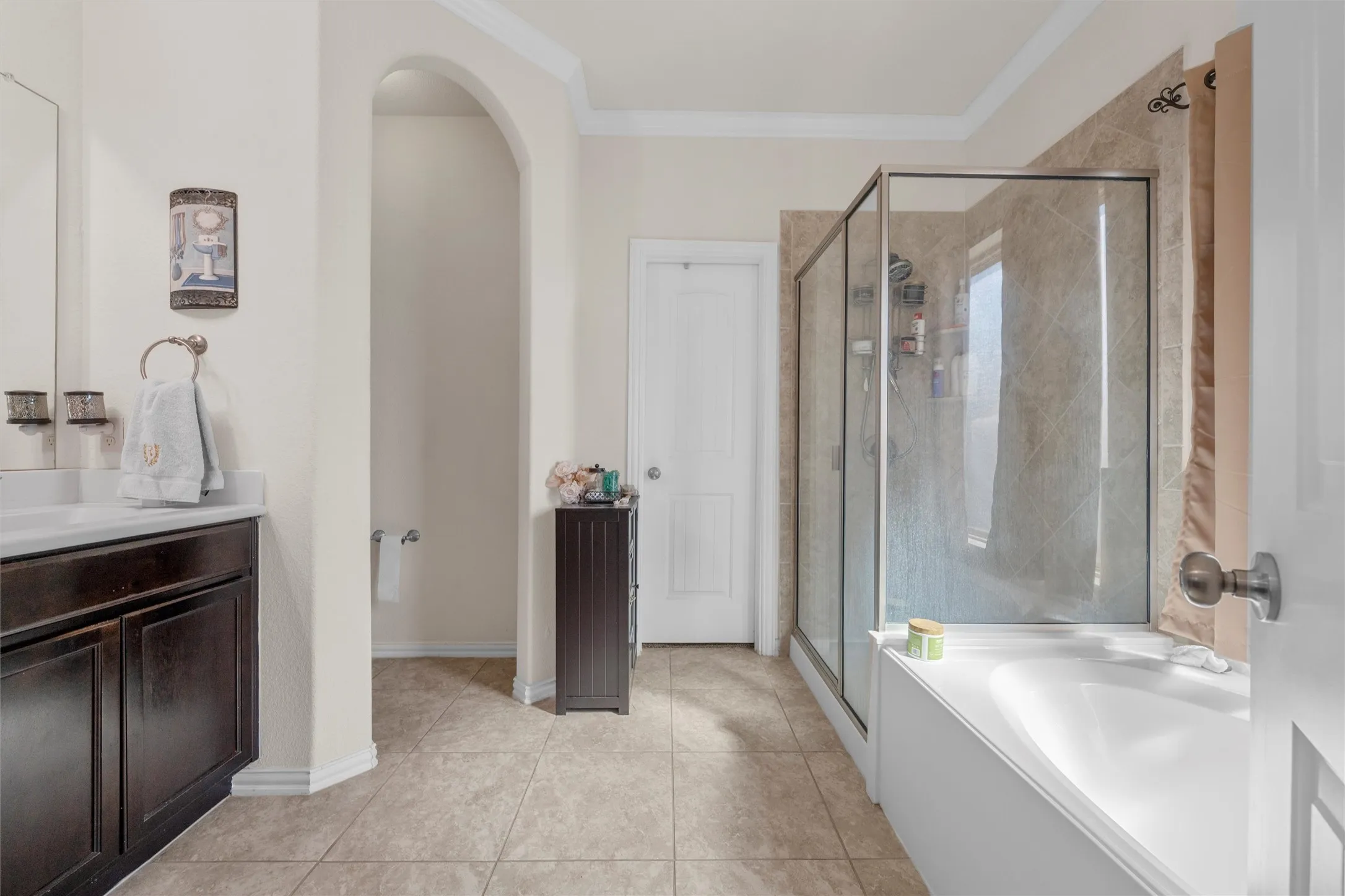 Single Family Residence For Sale in Mc Lennan County , 254 Woodhaven Trail, Waco, Texas 76657, 4 Bedroom, 3 Bathroom, 2 Garage spaces, 3,065 Sqft, built in 2015, mls#21110090, Real Estate Agent in Waco, Homes For Sale in Mc Lennan county, Homes For Sale in Waco, Realtor in Waco Texas, Real Estate Brokerage Independent Realty Texas, Luminita Cordes Realtor