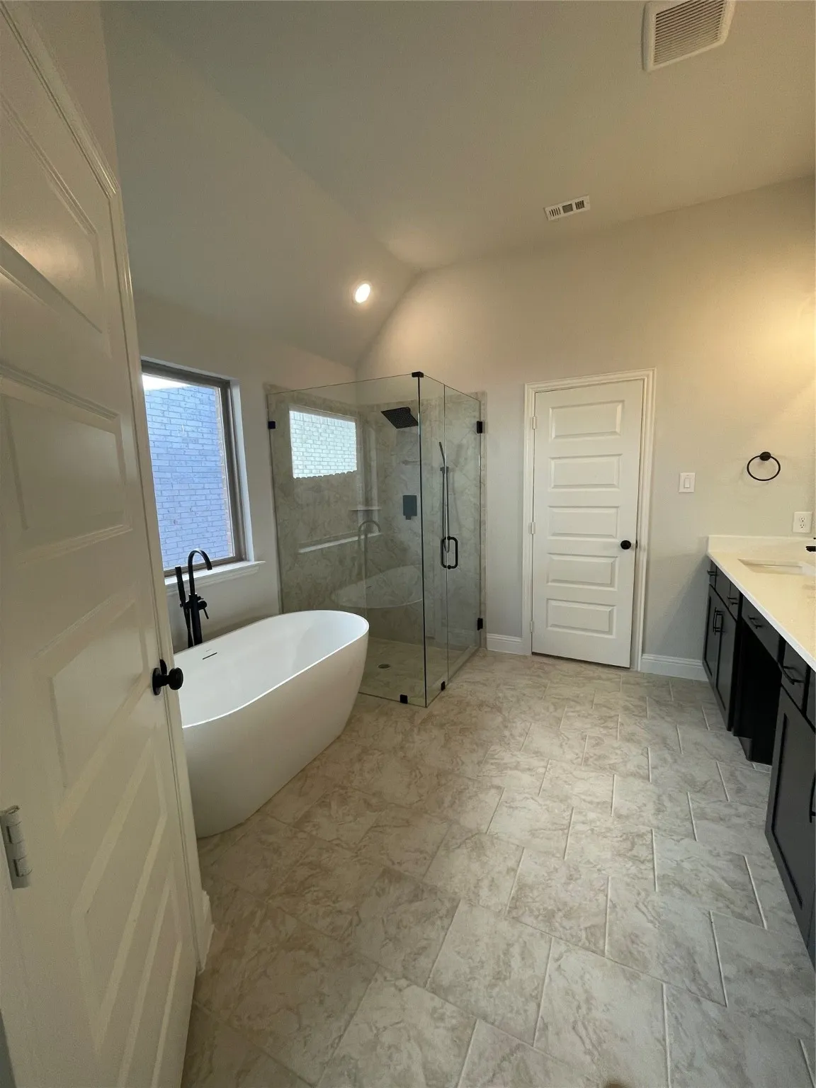 Single Family Residence For Sale in Rockwall County , 6121 Rodin Drive, Royse City, Texas 75189, 4 Bedroom, 3 Bathroom, 2 Garage spaces, 2,078 Sqft, built in 2024, New Construction - Complete, mls#21112152, Real Estate Agent in Royse City, Homes For Sale in Rockwall county, Homes For Sale in Royse City, Realtor in Royse City Texas, Real Estate Brokerage Independent Realty Texas, Luminita Cordes Realtor