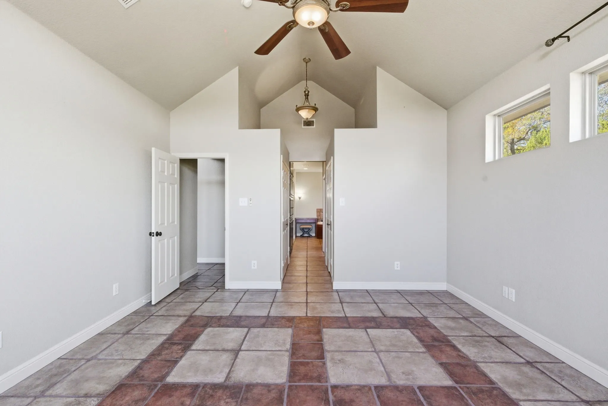 Single Family Residence For Sale in Erath County , 6525 Compass Way, Bluff Dale, Texas 76433, 3 Bedrooms, 3 Bathrooms, 2 Garage spaces, 2,282 Sqft, built in 2007, Preowned, Price $539,000, mls#21108828, Real Estate Agent in Bluff Dale, Homes For Sale in Erath county, Homes For Sale in Bluff Dale, Realtor in Bluff Dale Texas, Real Estate Brokerage Independent Realty Texas, Luminita Cordes Realtor