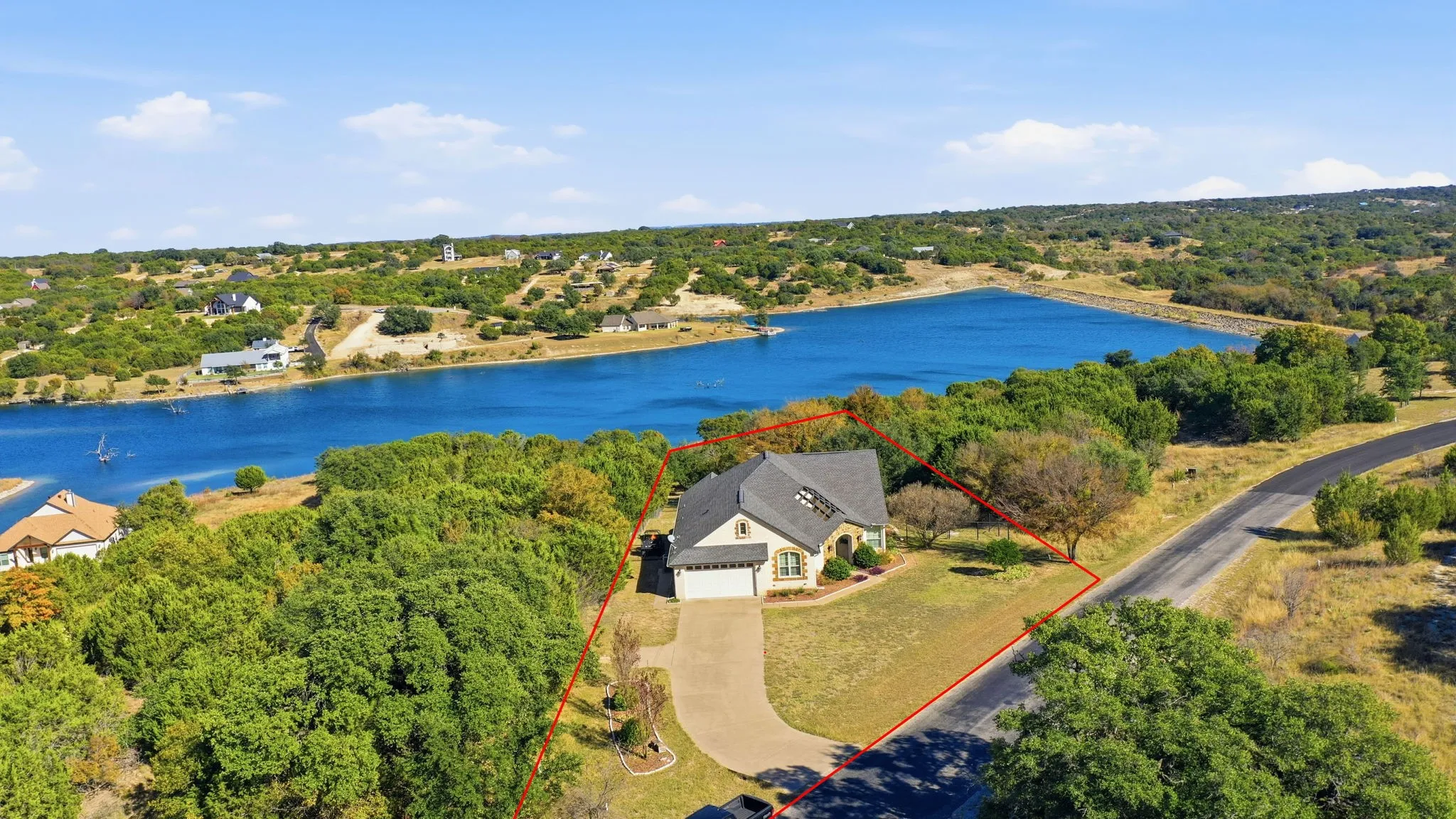 Single Family Residence For Sale in Erath County , 6525 Compass Way, Bluff Dale, Texas 76433, 3 Bedrooms, 3 Bathrooms, 2 Garage spaces, 2,282 Sqft, built in 2007, Preowned, Price $539,000, mls#21108828, Real Estate Agent in Bluff Dale, Homes For Sale in Erath county, Homes For Sale in Bluff Dale, Realtor in Bluff Dale Texas, Real Estate Brokerage Independent Realty Texas, Luminita Cordes Realtor