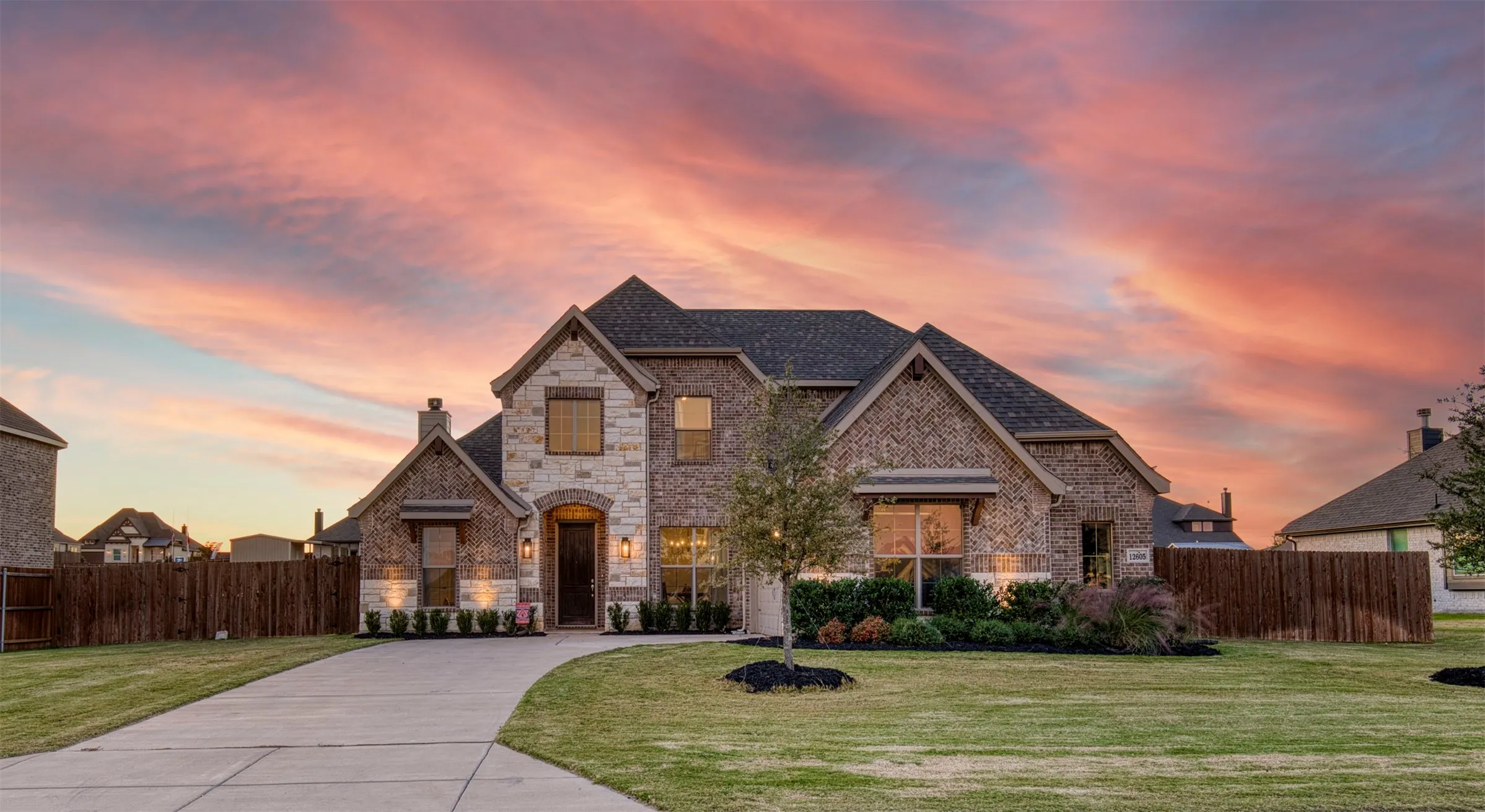 Single Family Residence For Sale in Johnson County , 12605 Eagles Bluff, Godley, Texas 76044, 4 Bedroom, 3 Bathroom, 2 Garage spaces, 2,986 Sqft, built in 2022, mls#21106274, Real Estate Agent in Godley, Homes For Sale in Johnson county, Homes For Sale in Godley, Realtor in Godley Texas, Real Estate Brokerage Independent Realty Texas, Luminita Cordes Realtor