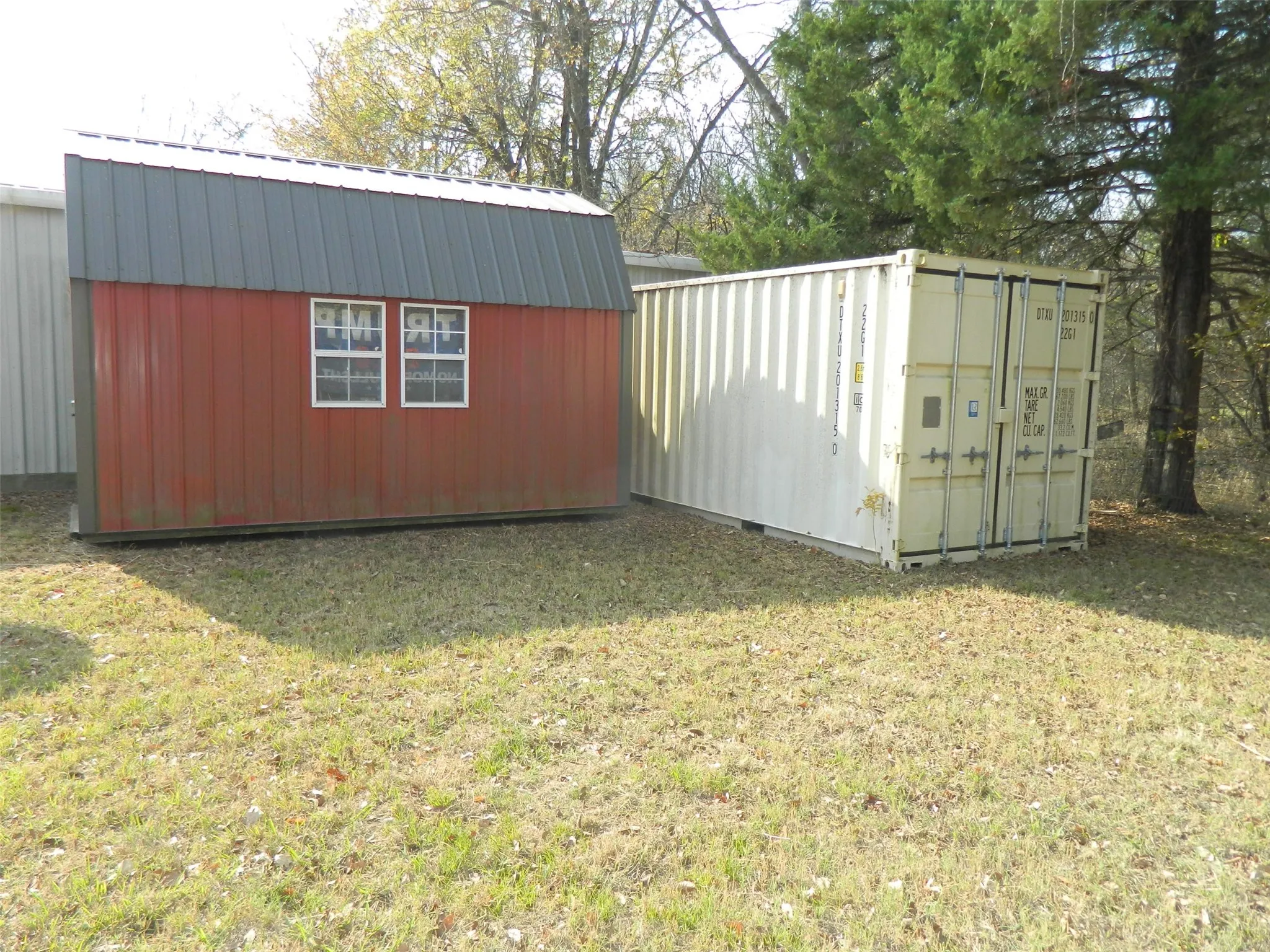 Storage building and Storage Container