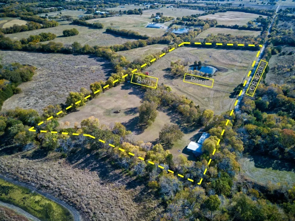Farm For Sale in Fannin County , 956 County Road 4231, Bonham, Texas 75418, 0, 1 Bathroom, 2 Garage spaces, 1,190 Sqft, built in 2005, Preowned, Price $599,000, mls#21110174, Real Estate Agent in Bonham, Homes For Sale in Fannin county, Homes For Sale in Bonham, Realtor in Bonham Texas, Real Estate Brokerage Independent Realty Texas, Luminita Cordes Realtor
