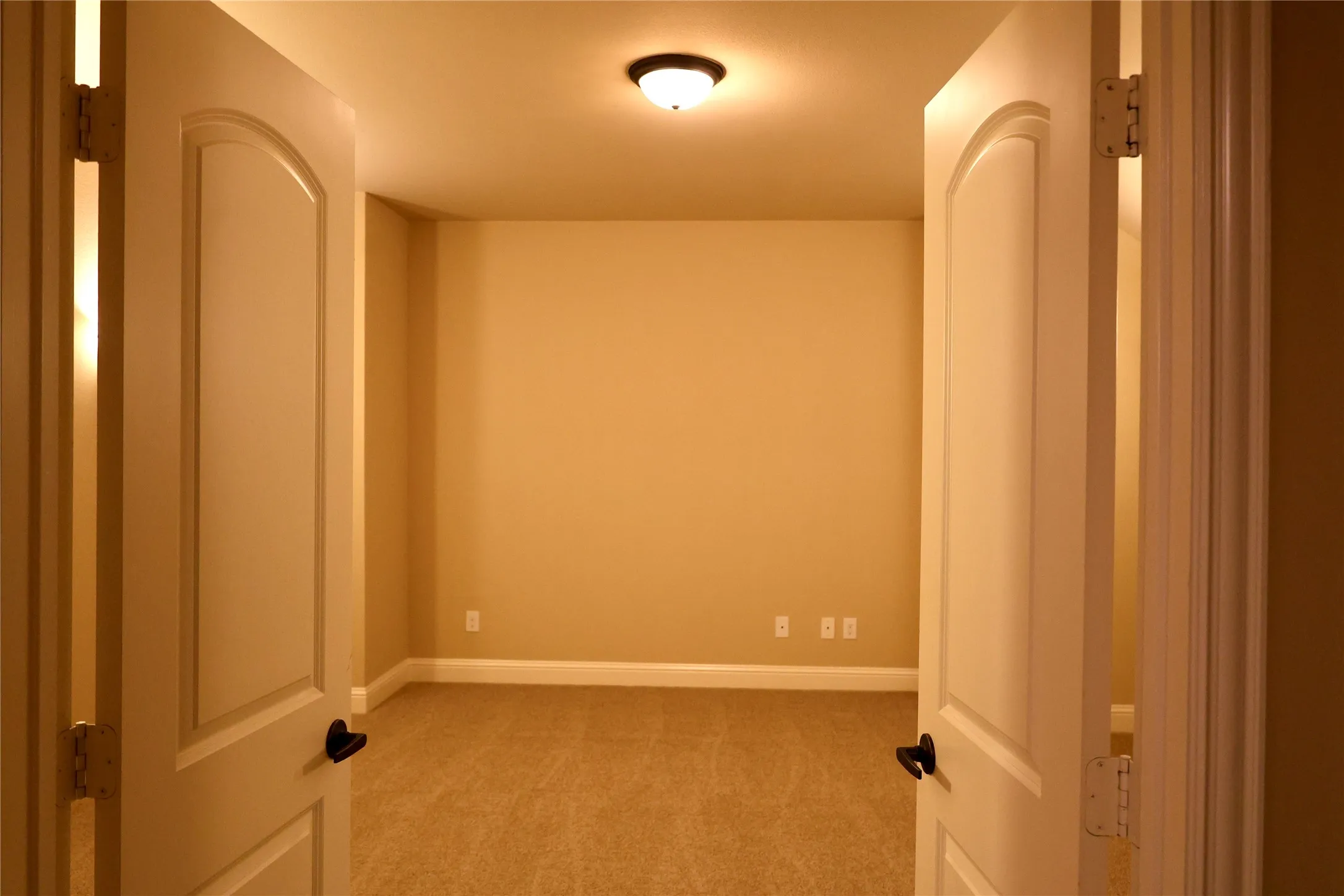 Single Family Residence For Sale in Dallas County , 721 Rembrandt Court, Coppell, Texas 75019, 4 Bedroom, 3 Bathroom, 2 Garage spaces, 2,542 Sqft, built in 2013, Preowned, mls#21107965, Real Estate Agent in Coppell, Homes For Sale in Dallas county, Homes For Sale in Coppell, Realtor in Coppell Texas, Real Estate Brokerage Independent Realty Texas, Luminita Cordes Realtor