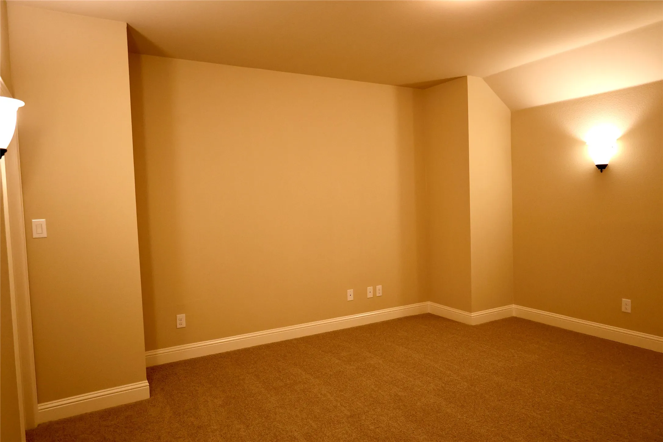 Single Family Residence For Sale in Dallas County , 721 Rembrandt Court, Coppell, Texas 75019, 4 Bedroom, 3 Bathroom, 2 Garage spaces, 2,542 Sqft, built in 2013, Preowned, mls#21107965, Real Estate Agent in Coppell, Homes For Sale in Dallas county, Homes For Sale in Coppell, Realtor in Coppell Texas, Real Estate Brokerage Independent Realty Texas, Luminita Cordes Realtor