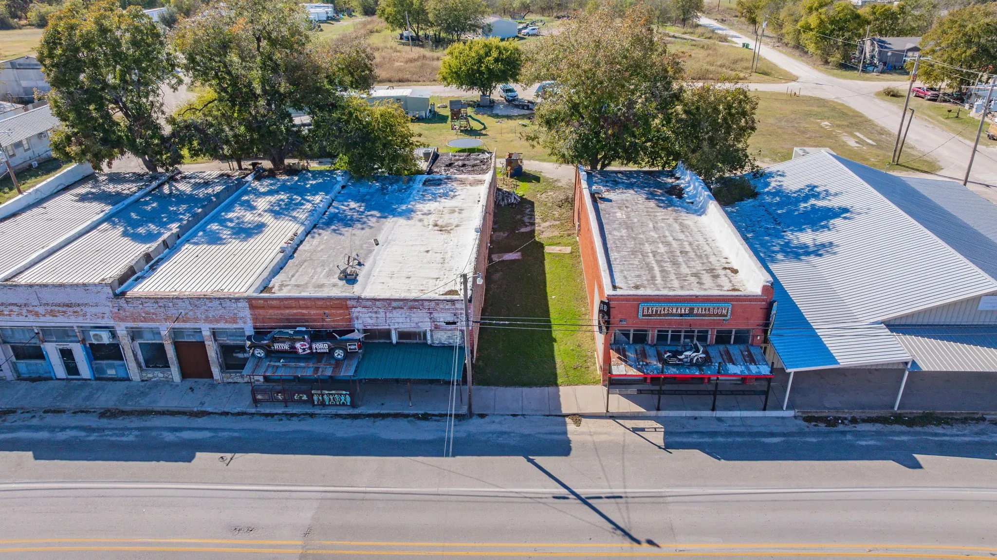 Retail For Sale in Bosque County , 4153 3rd Street, Walnut Springs, Texas 76690, 0, 0, Garage spaces, 0 Sqft, built in 1895, Preowned, Price $250,000, mls#21112659, Real Estate Agent in Walnut Springs, Homes For Sale in Bosque county, Homes For Sale in Walnut Springs, Realtor in Walnut Springs Texas, Real Estate Brokerage Independent Realty Texas, Luminita Cordes Realtor