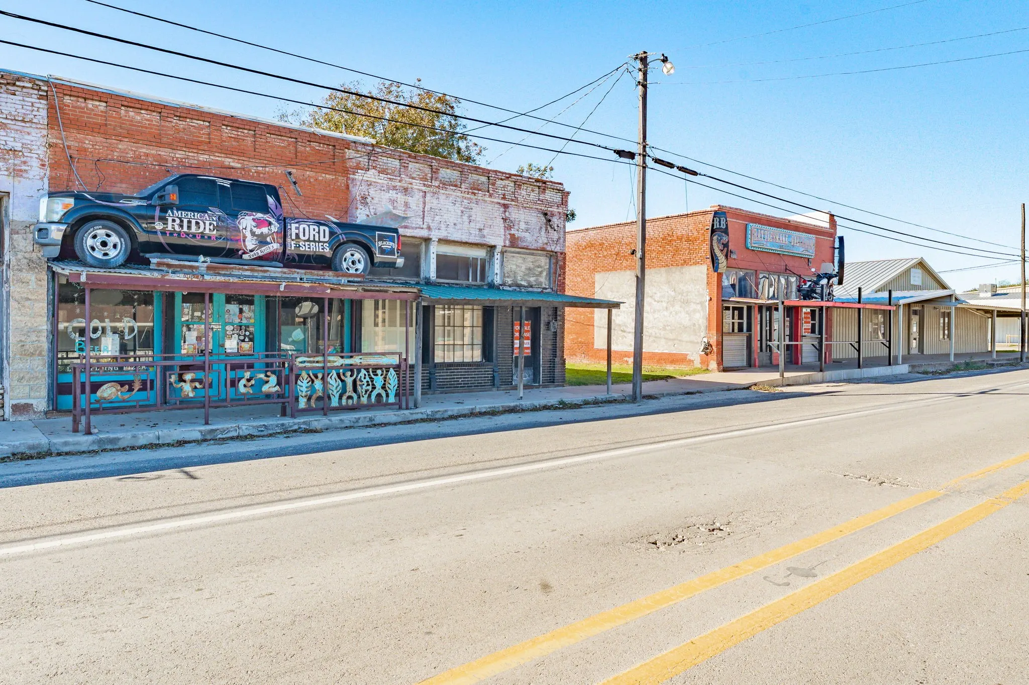 Retail For Sale in Bosque County , 4153 3rd Street, Walnut Springs, Texas 76690, 0, 0, Garage spaces, 0 Sqft, built in 1895, Preowned, Price $250,000, mls#21112659, Real Estate Agent in Walnut Springs, Homes For Sale in Bosque county, Homes For Sale in Walnut Springs, Realtor in Walnut Springs Texas, Real Estate Brokerage Independent Realty Texas, Luminita Cordes Realtor