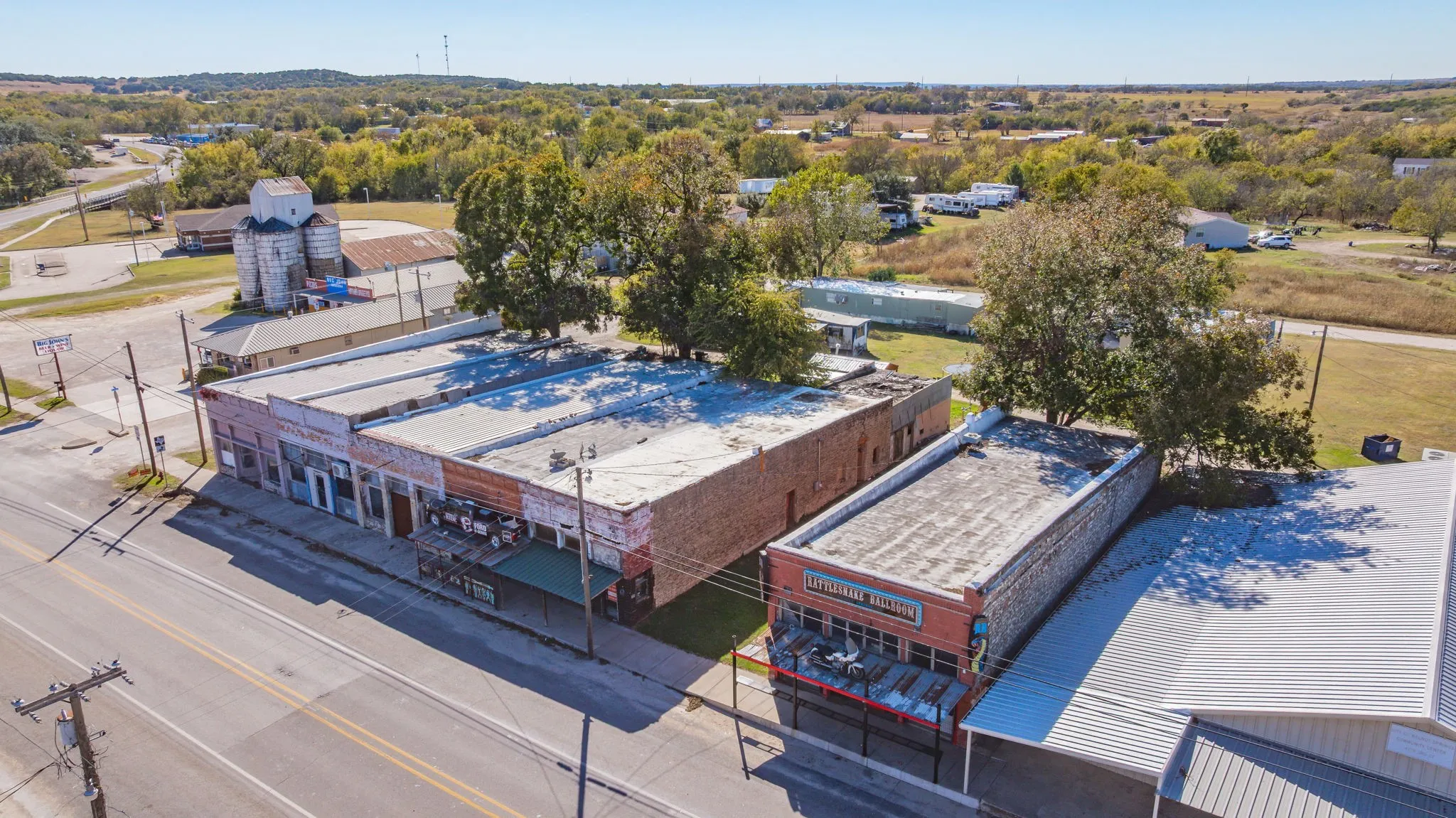 Retail For Sale in Bosque County , 4149 & 4147 3rd Street, Walnut Springs, Texas 76690, 0, 0, Garage spaces, 3,800 Sqft, built in 1895, Preowned, Price $450,000, mls#21112652, Real Estate Agent in Walnut Springs, Homes For Sale in Bosque county, Homes For Sale in Walnut Springs, Realtor in Walnut Springs Texas, Real Estate Brokerage Independent Realty Texas, Luminita Cordes Realtor