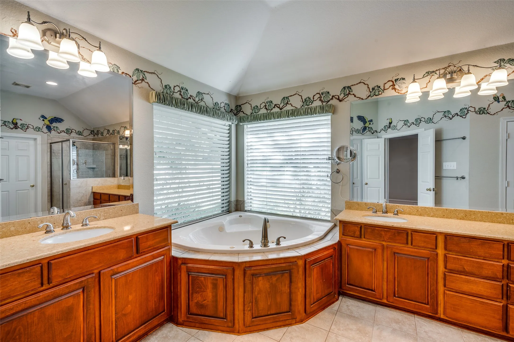 Single Family Residence For Sale in Collin County , 400 Brook View Court, Prosper, Texas 75078, 3 Bedrooms, 3 Bathrooms, 3 Garage spaces, 3,033 Sqft, built in 1997, Price $600,500, mls#21112969, Real Estate Agent in Prosper, Homes For Sale in Collin county, Homes For Sale in Prosper, Realtor in Prosper Texas, Real Estate Brokerage Independent Realty Texas, Luminita Cordes Realtor