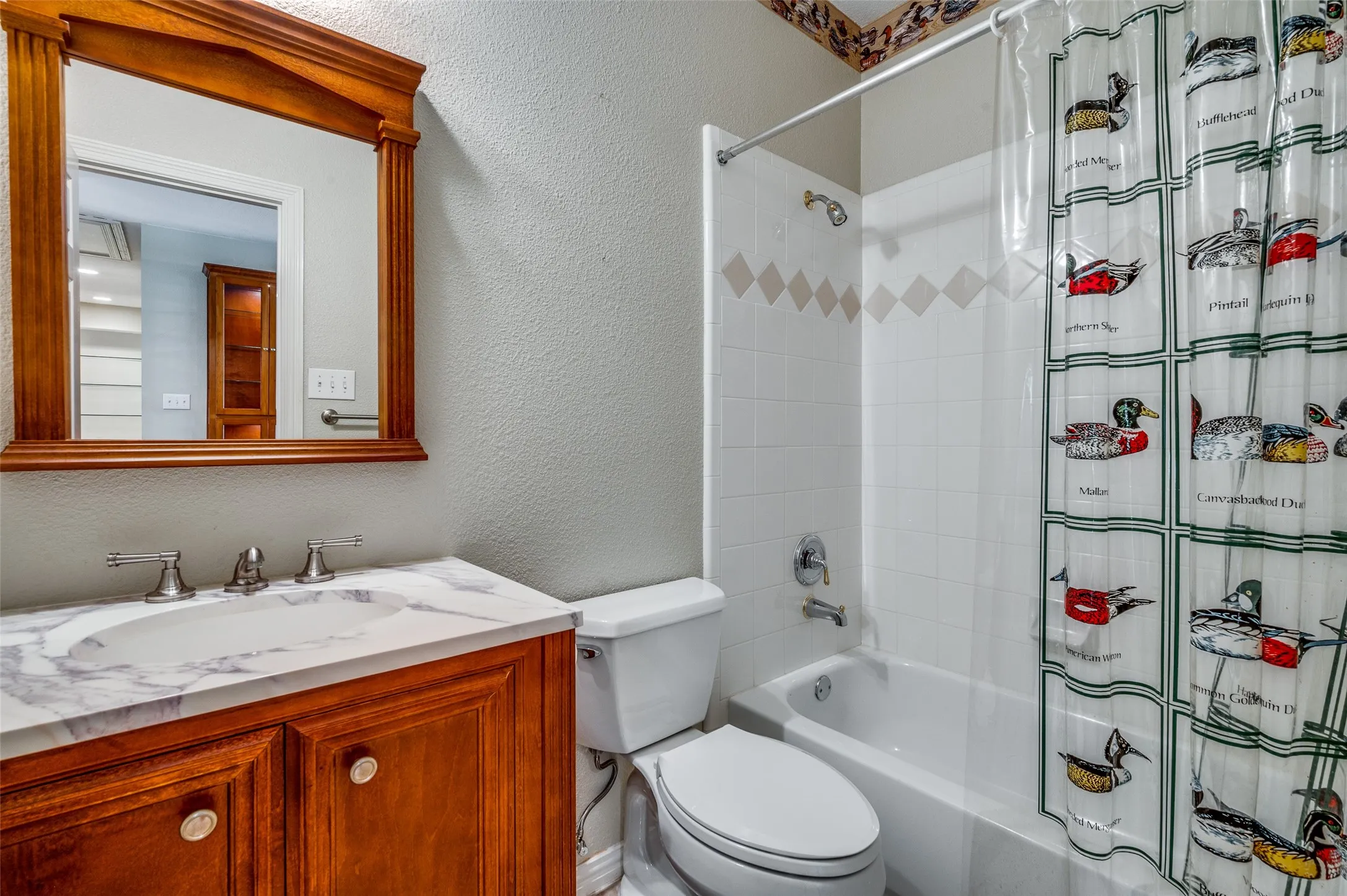 Single Family Residence For Sale in Collin County , 400 Brook View Court, Prosper, Texas 75078, 3 Bedrooms, 3 Bathrooms, 3 Garage spaces, 3,033 Sqft, built in 1997, Price $600,500, mls#21112969, Real Estate Agent in Prosper, Homes For Sale in Collin county, Homes For Sale in Prosper, Realtor in Prosper Texas, Real Estate Brokerage Independent Realty Texas, Luminita Cordes Realtor