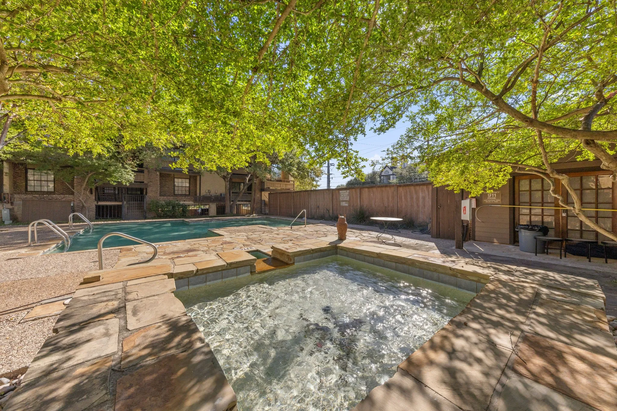 Condominium For Sale in Dallas County , 5757 E University Boulevard 26D, Dallas, Texas 75206, 1 Bedroom, 2 Bathroom, 1 Garage spaces, 920 Sqft, built in 1983, mls#21110205, Real Estate Agent in Dallas, Homes For Sale in Dallas county, Homes For Sale in Dallas, Realtor in Dallas Texas, Real Estate Brokerage Independent Realty Texas, Luminita Cordes Realtor