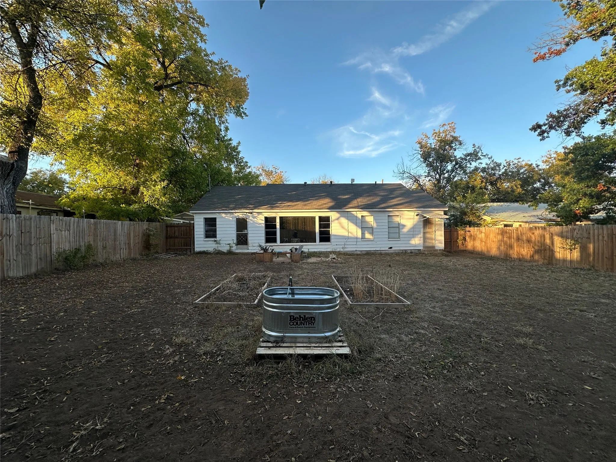 Single Family Residence For Sale in Coleman County , 1107 W Cedar St, Coleman, Texas 76834, 2 Bedrooms, 1 Bathroom, 1 Garage spaces, 1,144 Sqft, built in 0, Price $125,000, mls#21113406, Real Estate Agent in Coleman, Homes For Sale in Coleman county, Homes For Sale in Coleman, Realtor in Coleman Texas, Real Estate Brokerage Independent Realty Texas, Luminita Cordes Realtor
