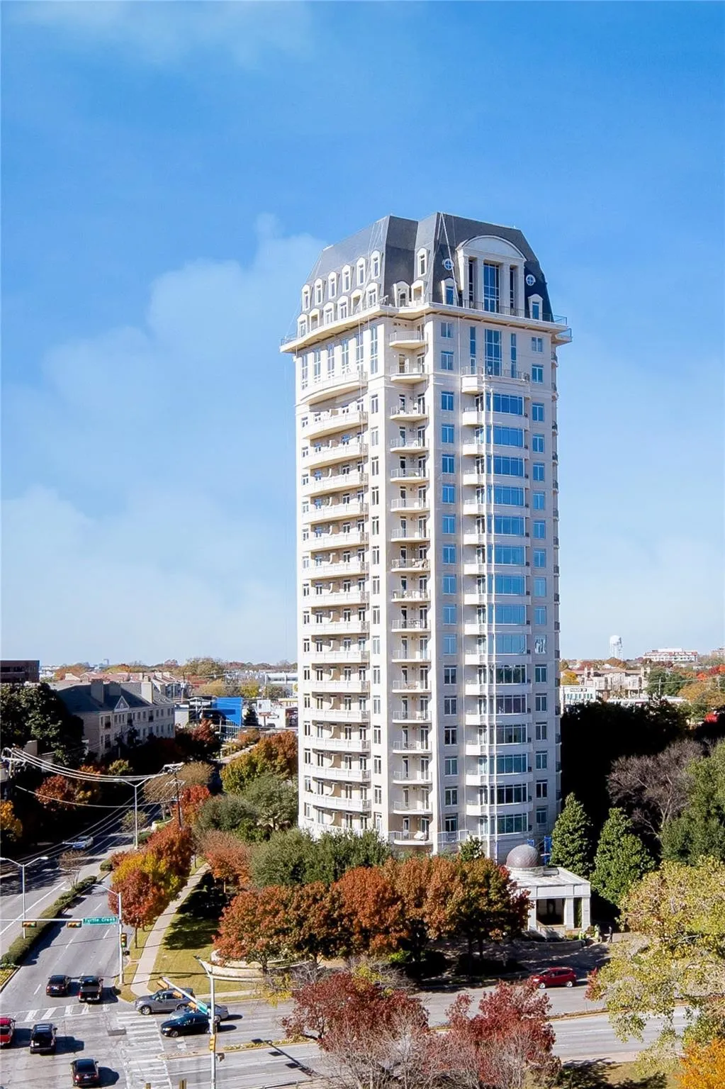 Condominium For Sale in Dallas County , 3505 Turtle Creek Boulevard 20E, Dallas, Texas 75219, 3 Bedroom, 4 Bathroom, 4 Garage spaces, 6,088 Sqft, built in 2000, mls#21109894, Real Estate Agent in Dallas, Homes For Sale in Dallas county, Homes For Sale in Dallas, Realtor in Dallas Texas, Real Estate Brokerage Independent Realty Texas, Luminita Cordes Realtor