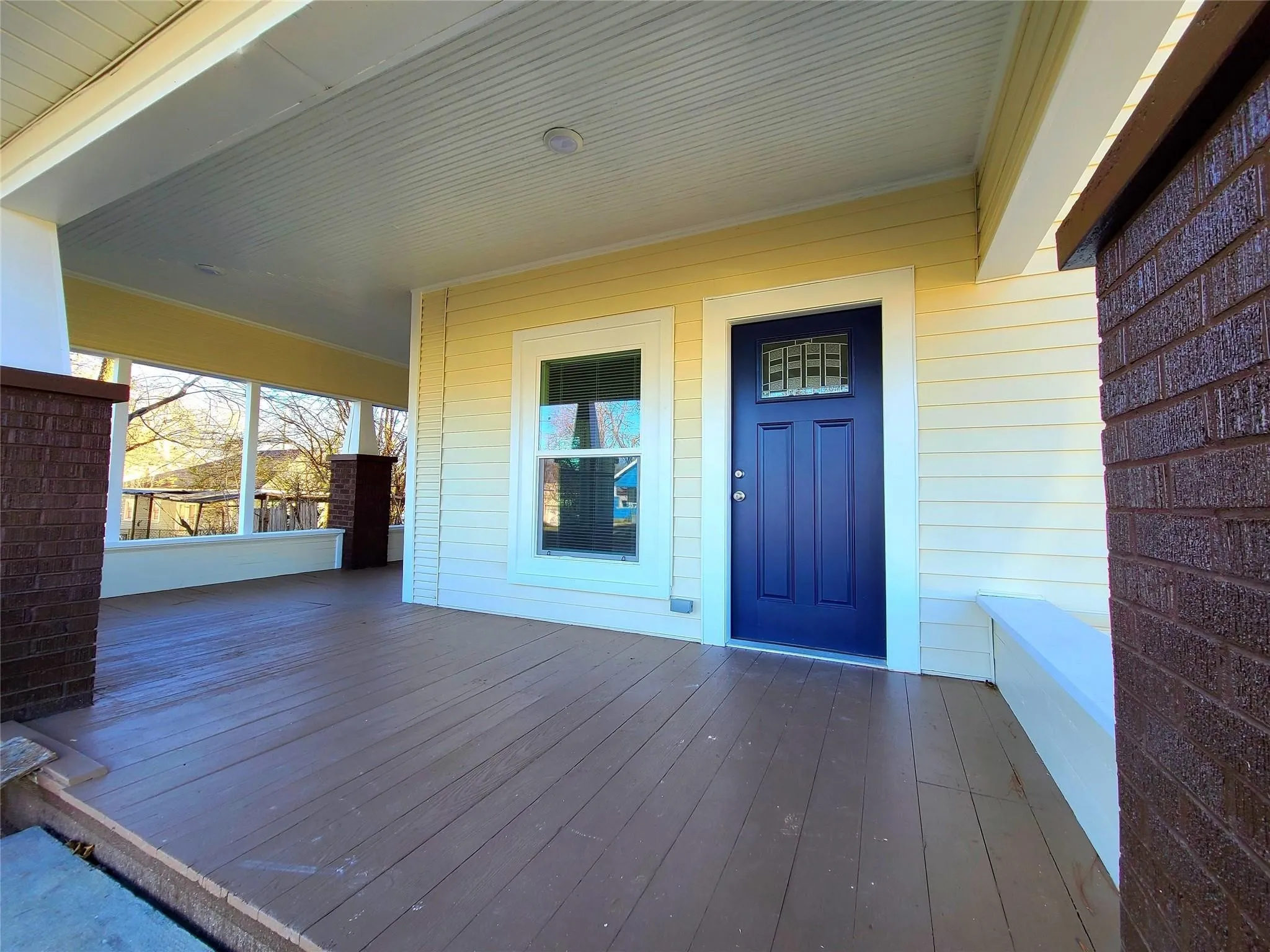 Single Family Residence For Sale in Grayson County , 110 W Morton Street, Denison, Texas 75021, 3 Bedroom, 2 Bathroom, Garage spaces, 1,540 Sqft, built in 1940, Preowned, mls#21111454, Real Estate Agent in Denison, Homes For Sale in Grayson county, Homes For Sale in Denison, Realtor in Denison Texas, Real Estate Brokerage Independent Realty Texas, Luminita Cordes Realtor