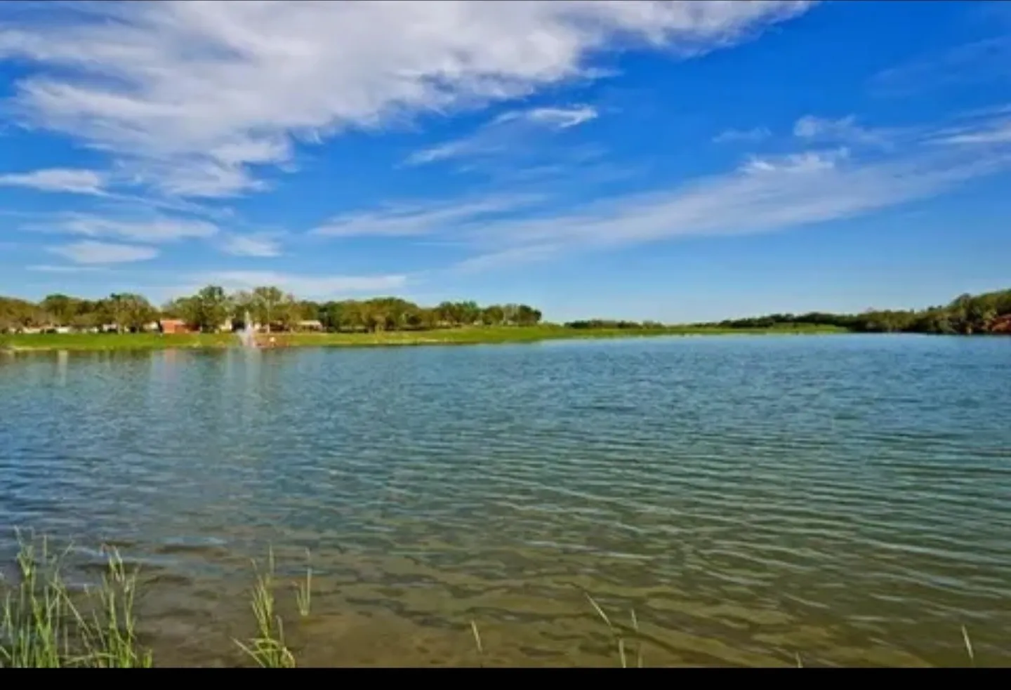 Single Family Residence For Sale in Grayson County , 110 W Morton Street, Denison, Texas 75021, 3 Bedroom, 2 Bathroom, Garage spaces, 1,540 Sqft, built in 1940, Preowned, mls#21111454, Real Estate Agent in Denison, Homes For Sale in Grayson county, Homes For Sale in Denison, Realtor in Denison Texas, Real Estate Brokerage Independent Realty Texas, Luminita Cordes Realtor