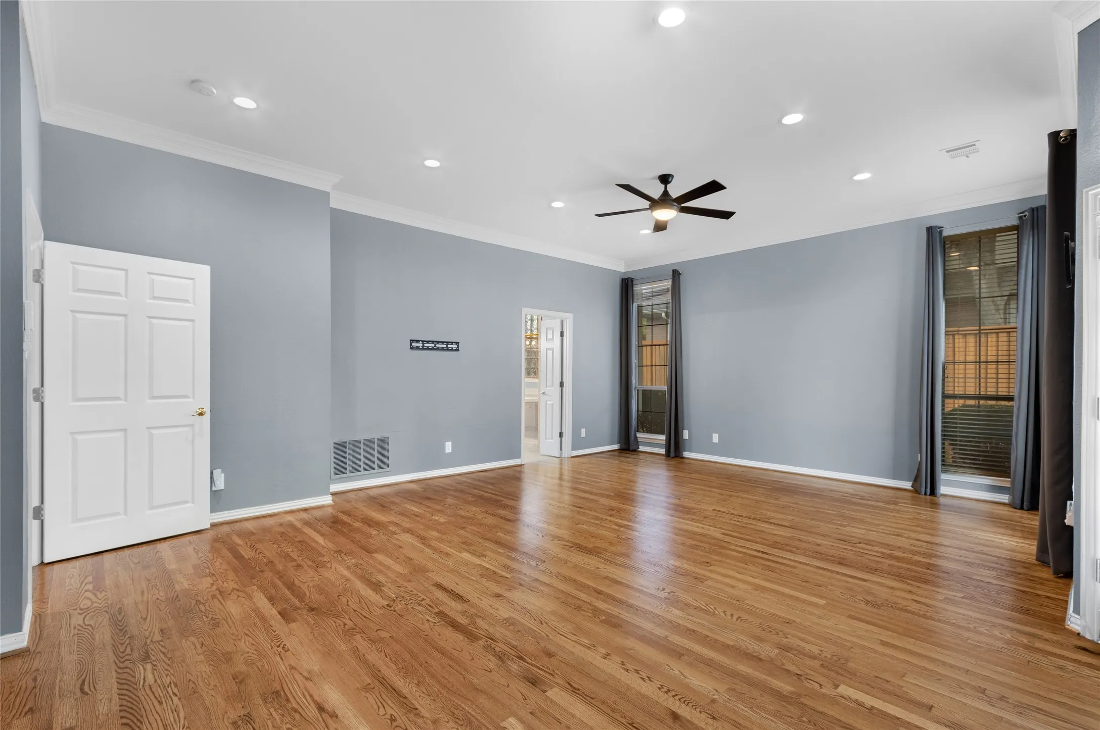 Single Family Residence For Sale in Collin County , 3804 Morning Dove Drive, Plano, Texas 75025, 4 Bedroom, 4 Bathroom, 3 Garage spaces, 4,130 Sqft, built in 1999, Preowned, mls#21113522, Real Estate Agent in Plano, Homes For Sale in Collin county, Homes For Sale in Plano, Realtor in Plano Texas, Real Estate Brokerage Independent Realty Texas, Luminita Cordes Realtor