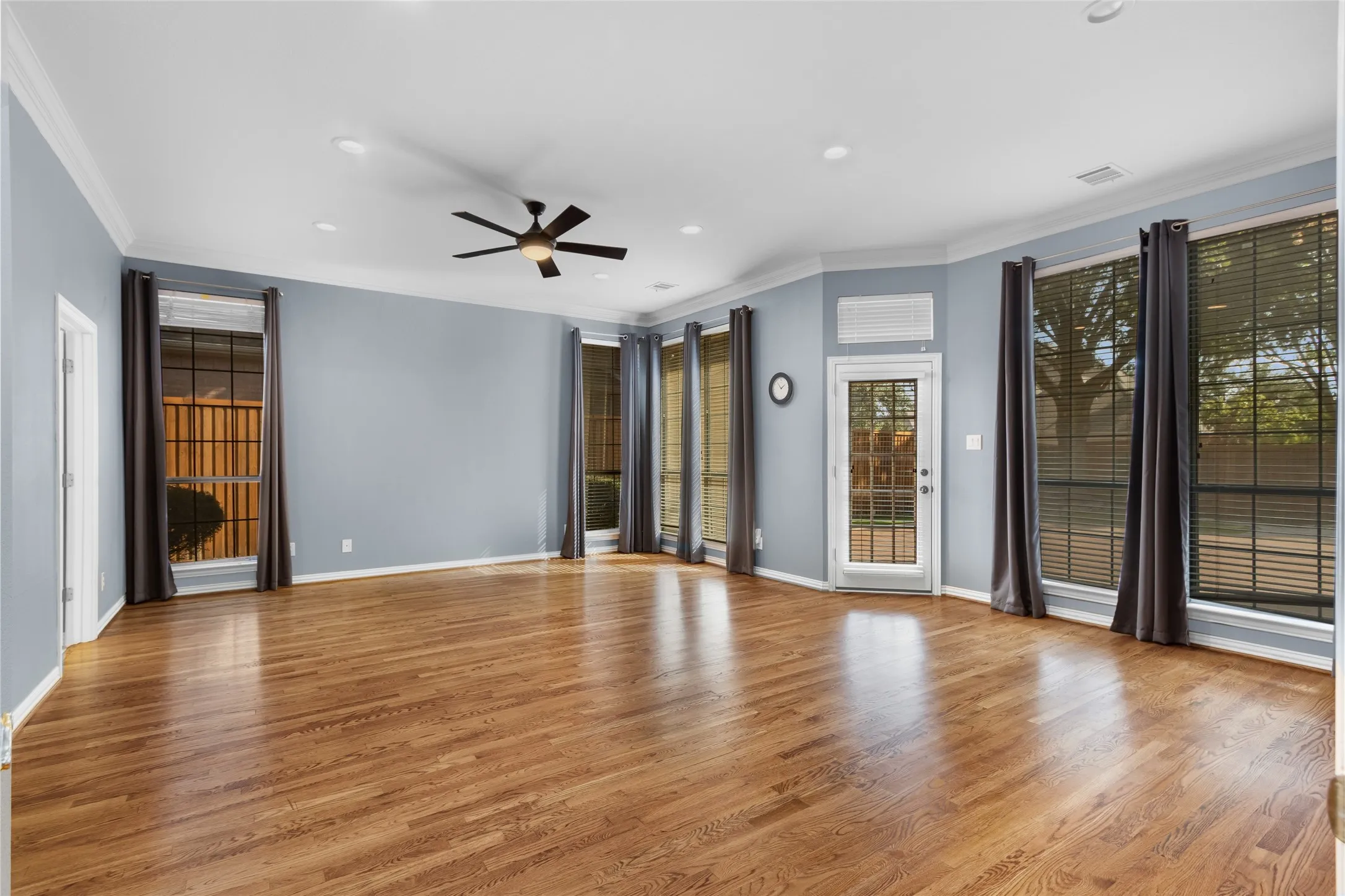 Single Family Residence For Sale in Collin County , 3804 Morning Dove Drive, Plano, Texas 75025, 4 Bedroom, 4 Bathroom, 3 Garage spaces, 4,130 Sqft, built in 1999, Preowned, mls#21113522, Real Estate Agent in Plano, Homes For Sale in Collin county, Homes For Sale in Plano, Realtor in Plano Texas, Real Estate Brokerage Independent Realty Texas, Luminita Cordes Realtor