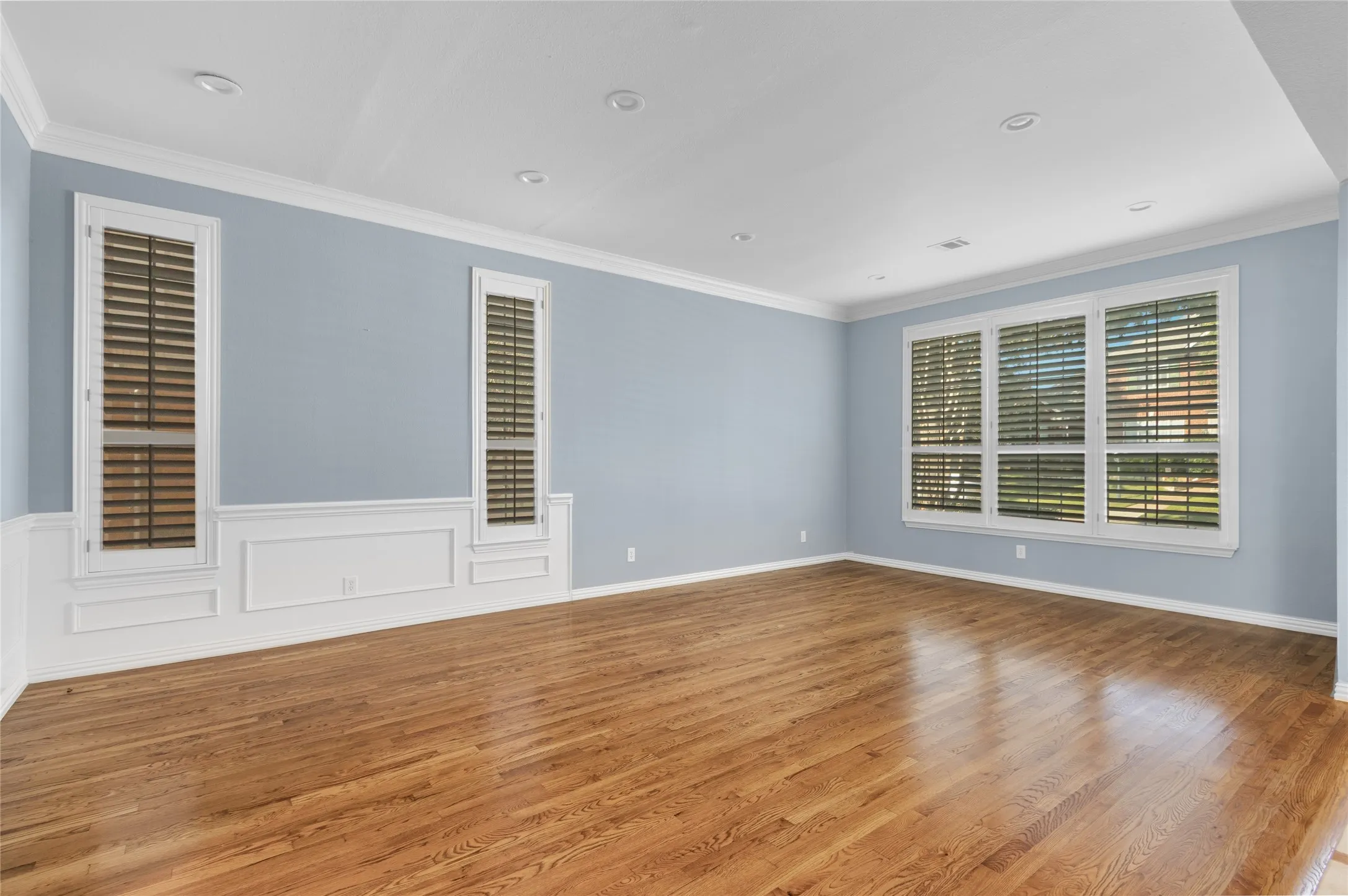 Single Family Residence For Sale in Collin County , 3804 Morning Dove Drive, Plano, Texas 75025, 4 Bedroom, 4 Bathroom, 3 Garage spaces, 4,130 Sqft, built in 1999, Preowned, mls#21113522, Real Estate Agent in Plano, Homes For Sale in Collin county, Homes For Sale in Plano, Realtor in Plano Texas, Real Estate Brokerage Independent Realty Texas, Luminita Cordes Realtor