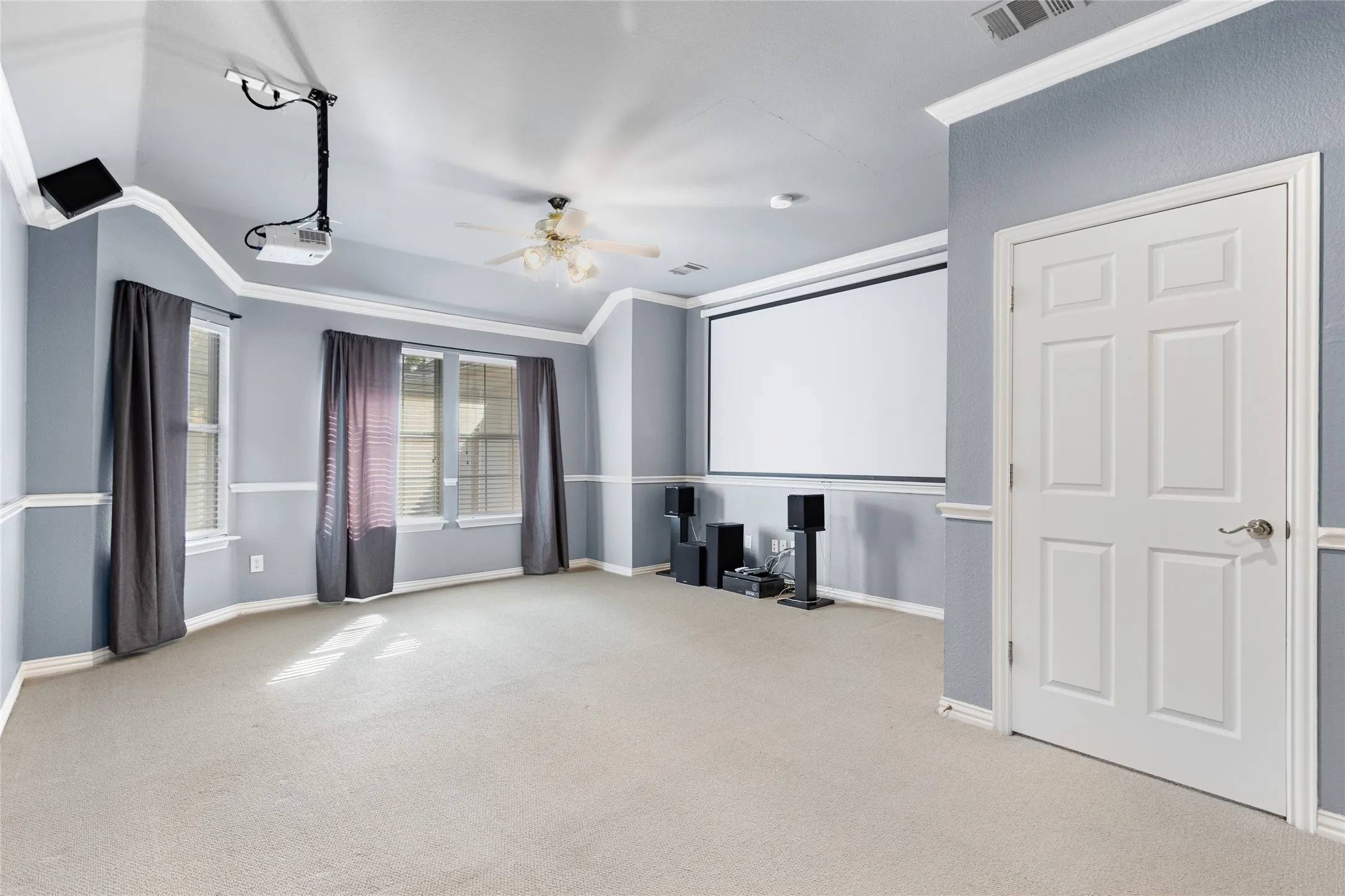 Single Family Residence For Sale in Collin County , 3804 Morning Dove Drive, Plano, Texas 75025, 4 Bedroom, 4 Bathroom, 3 Garage spaces, 4,130 Sqft, built in 1999, Preowned, mls#21113522, Real Estate Agent in Plano, Homes For Sale in Collin county, Homes For Sale in Plano, Realtor in Plano Texas, Real Estate Brokerage Independent Realty Texas, Luminita Cordes Realtor