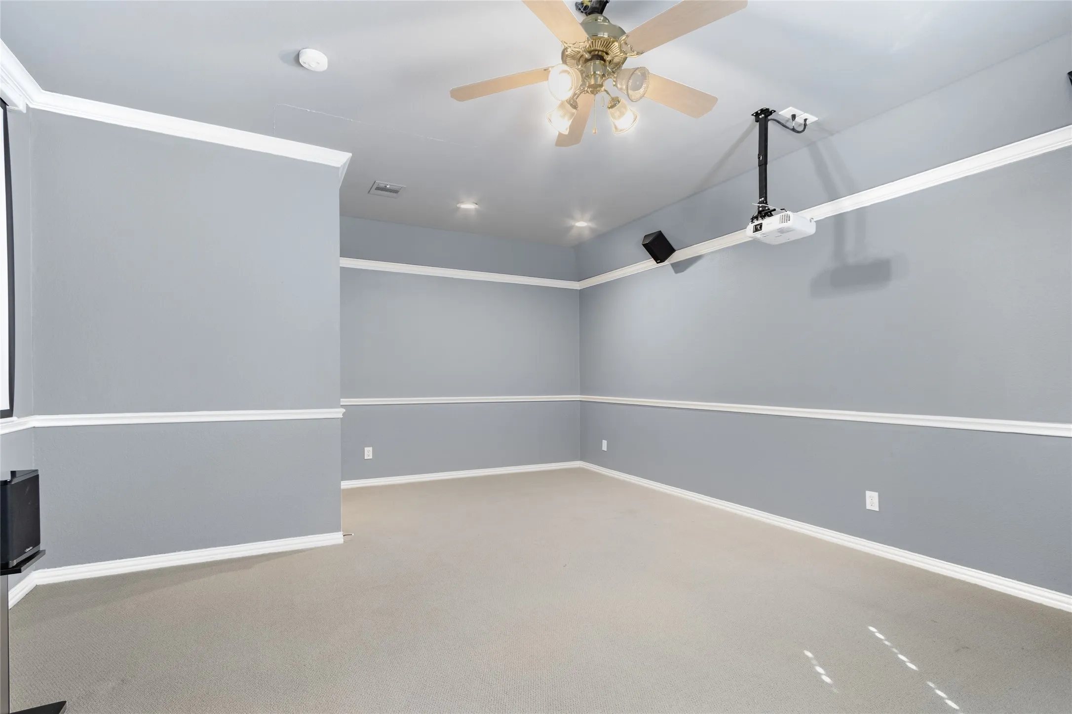 Single Family Residence For Sale in Collin County , 3804 Morning Dove Drive, Plano, Texas 75025, 4 Bedroom, 4 Bathroom, 3 Garage spaces, 4,130 Sqft, built in 1999, Preowned, mls#21113522, Real Estate Agent in Plano, Homes For Sale in Collin county, Homes For Sale in Plano, Realtor in Plano Texas, Real Estate Brokerage Independent Realty Texas, Luminita Cordes Realtor
