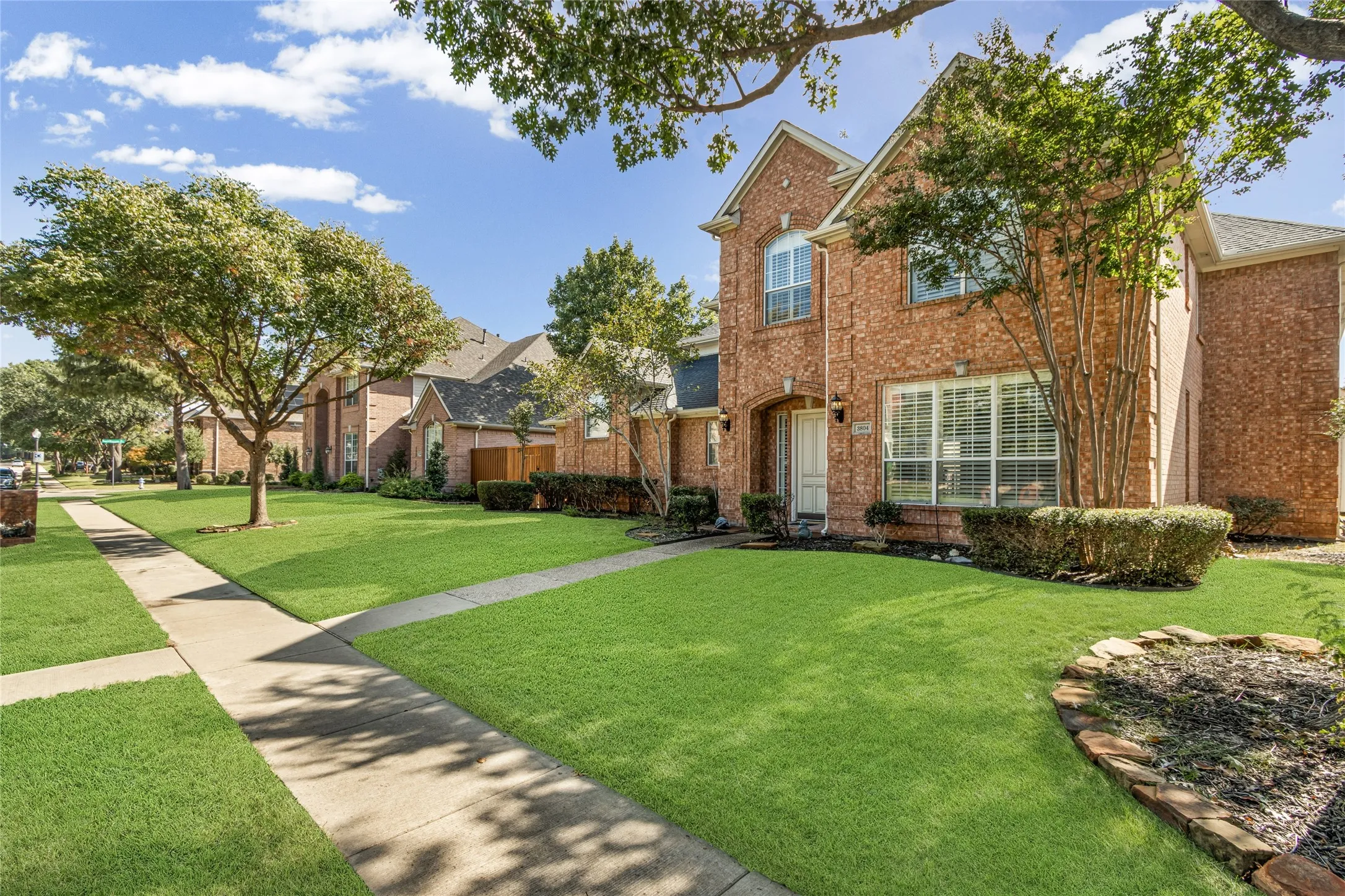 Single Family Residence For Sale in Collin County , 3804 Morning Dove Drive, Plano, Texas 75025, 4 Bedroom, 4 Bathroom, 3 Garage spaces, 4,130 Sqft, built in 1999, Preowned, mls#21113522, Real Estate Agent in Plano, Homes For Sale in Collin county, Homes For Sale in Plano, Realtor in Plano Texas, Real Estate Brokerage Independent Realty Texas, Luminita Cordes Realtor