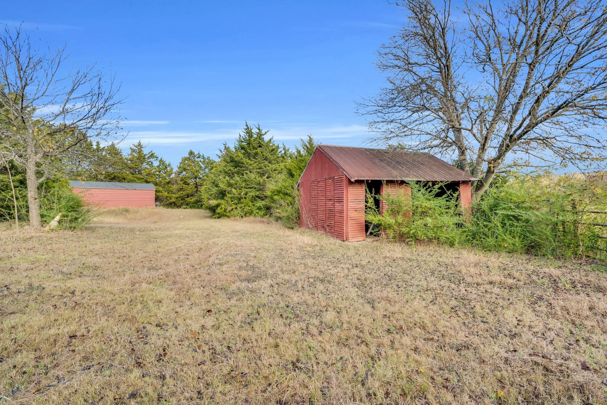 Single Family Residence For Sale in Dallas County , 846 Truman Circle, Lancaster, Texas 75146, 3 Bedroom, 3 Bathroom, Garage spaces, 2,021 Sqft, built in 1960, mls#21113572, Real Estate Agent in Lancaster, Homes For Sale in Dallas county, Homes For Sale in Lancaster, Realtor in Lancaster Texas, Real Estate Brokerage Independent Realty Texas, Luminita Cordes Realtor