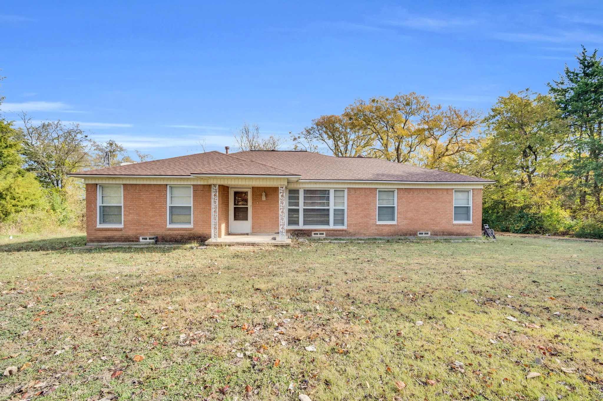 Single Family Residence For Sale in Dallas County , 846 Truman Circle, Lancaster, Texas 75146, 3 Bedroom, 3 Bathroom, Garage spaces, 2,021 Sqft, built in 1960, mls#21113572, Real Estate Agent in Lancaster, Homes For Sale in Dallas county, Homes For Sale in Lancaster, Realtor in Lancaster Texas, Real Estate Brokerage Independent Realty Texas, Luminita Cordes Realtor