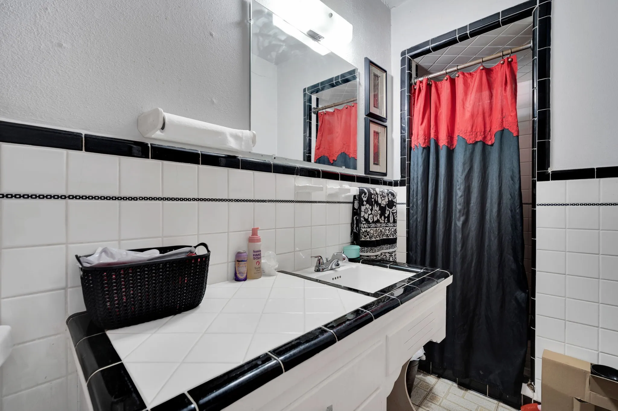 2nd bathroom