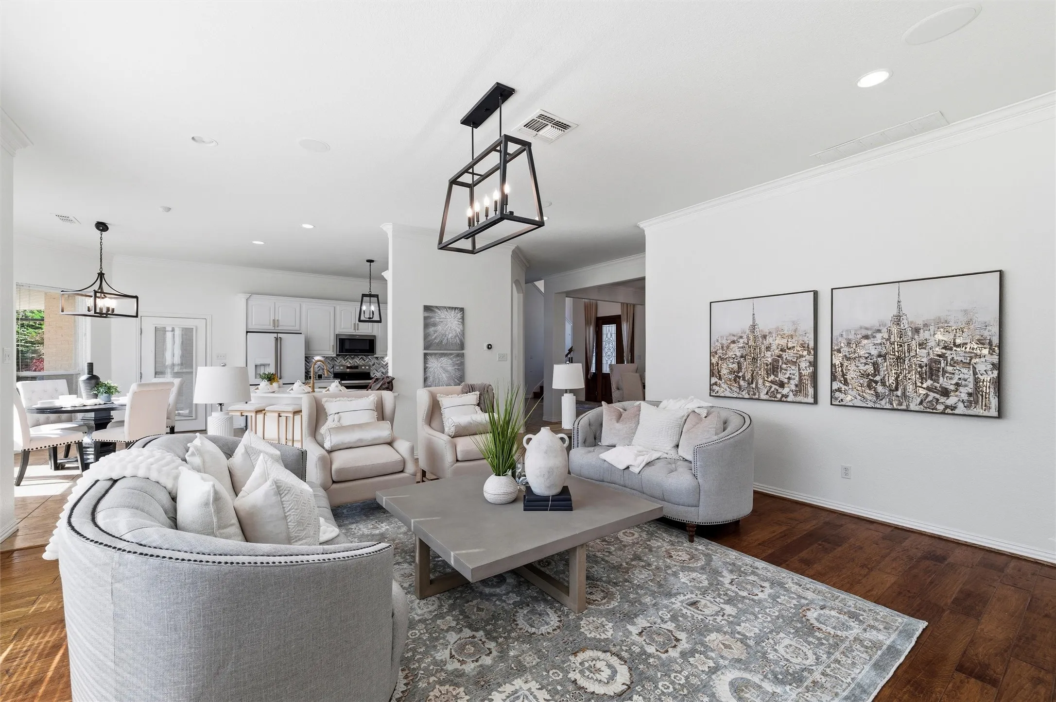 Single Family Residence For Sale in Tarrant County , 10601 Pack Saddle Trail, Fort Worth, Texas 76108, 5 Bedroom, 4 Bathroom, 3 Garage spaces, 3,476 Sqft, built in 2004, Preowned, mls#21111354, Real Estate Agent in Fort Worth, Homes For Sale in Tarrant county, Homes For Sale in Fort Worth, Realtor in Fort Worth Texas, Real Estate Brokerage Independent Realty Texas, Luminita Cordes Realtor