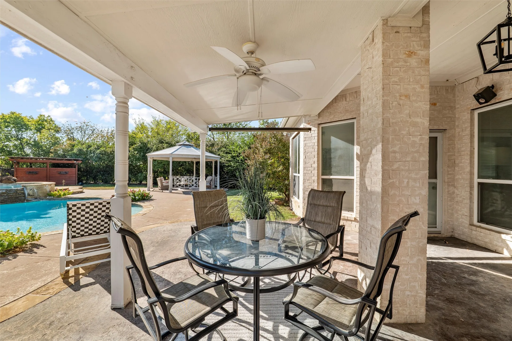 Spacious covered patio
