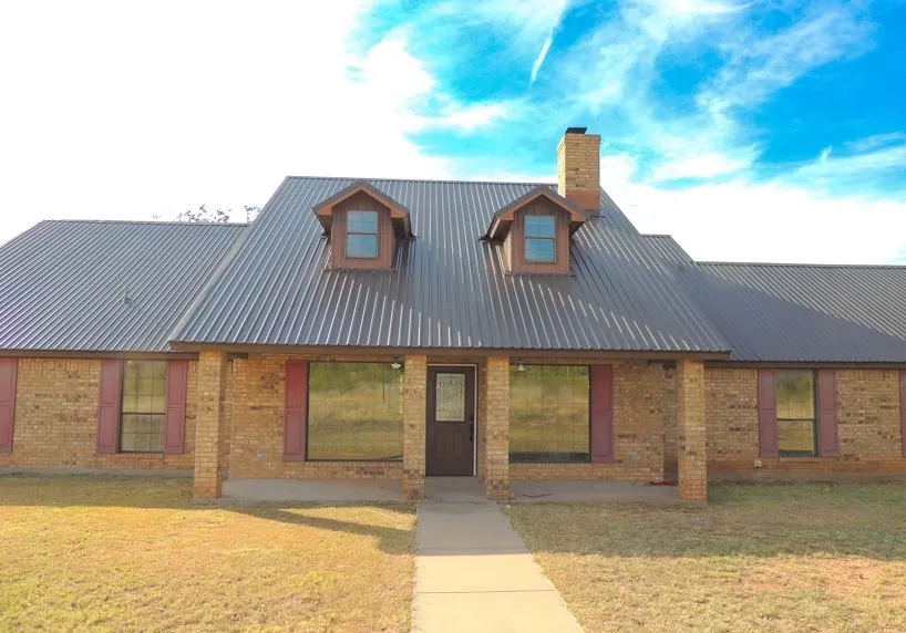 Single Family Residence For Sale in Taylor County , 150 CR 676, Tuscola, Texas 79562, 3 Bedrooms, 2 Bathrooms, 2 Garage spaces, 2,830 Sqft, built in 1993, Price $539,900, mls#21113786, Real Estate Agent in Tuscola, Homes For Sale in Taylor county, Homes For Sale in Tuscola, Realtor in Tuscola Texas, Real Estate Brokerage Independent Realty Texas, Luminita Cordes Realtor